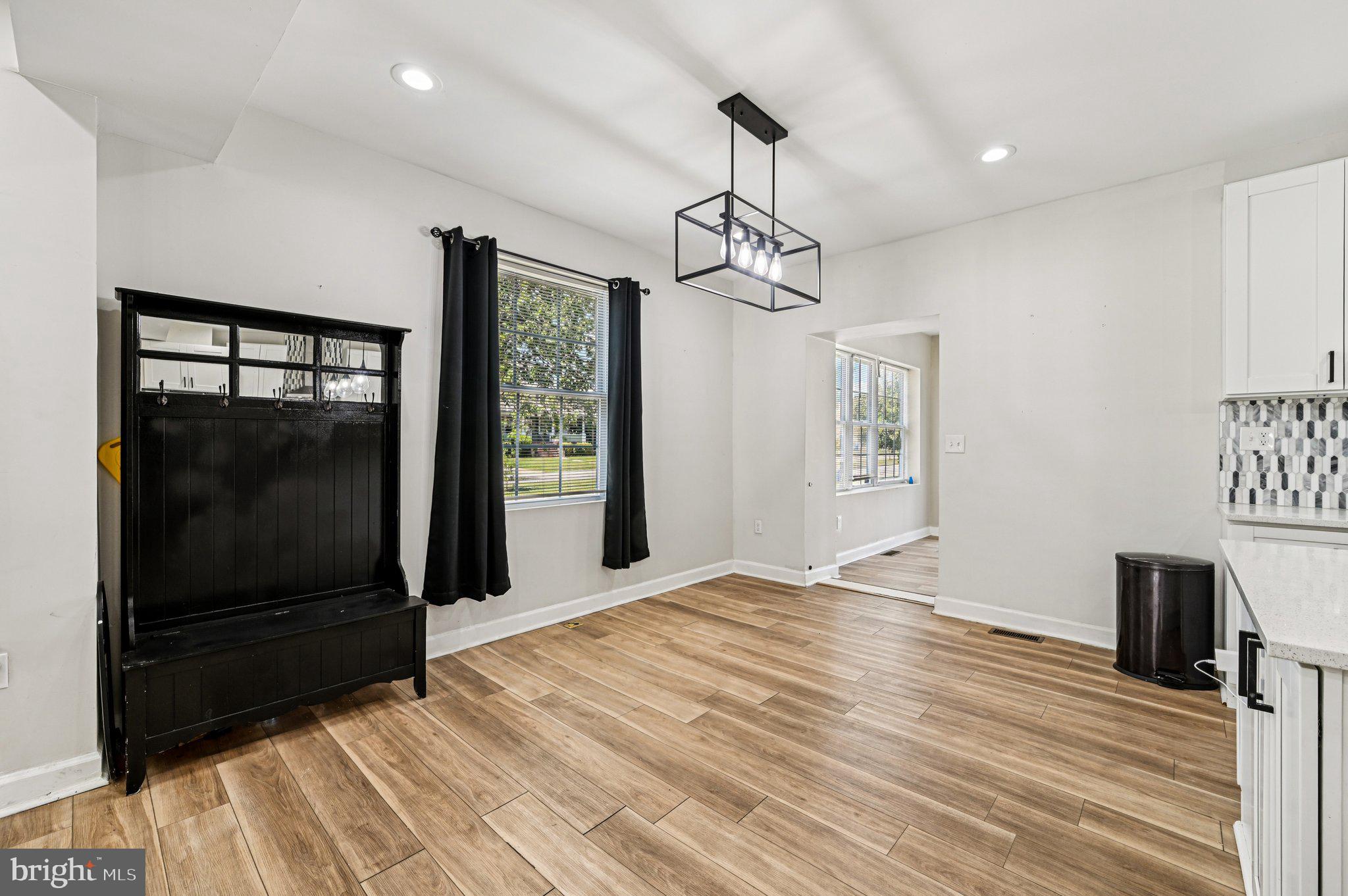 ASHBURTON HISTORIC DISTRICT - Residential