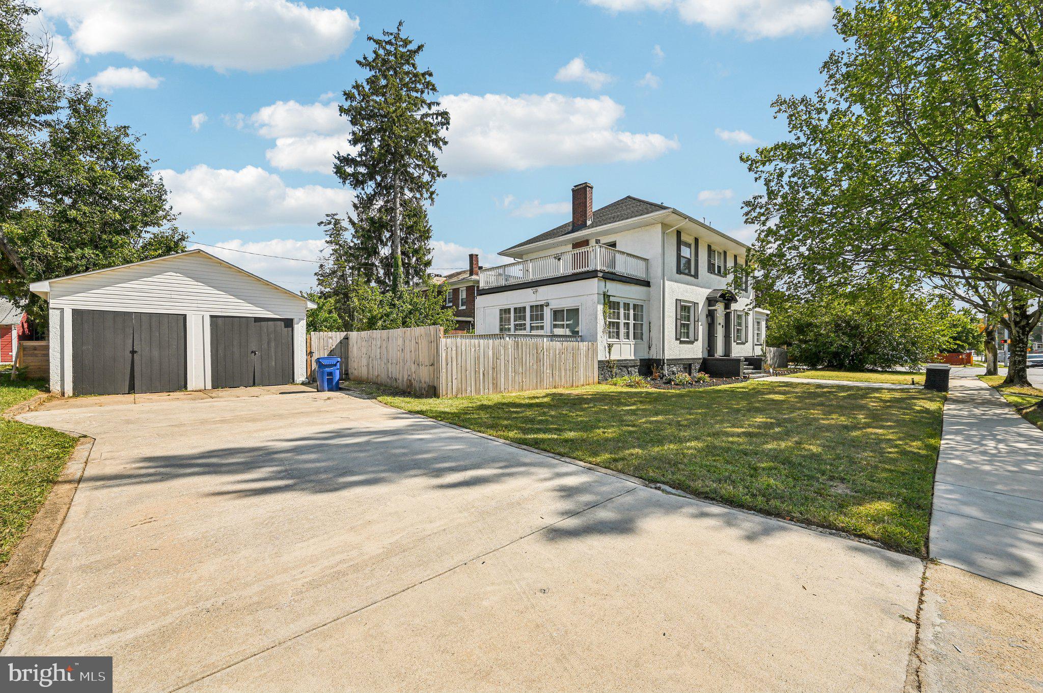 ASHBURTON HISTORIC DISTRICT - Residential