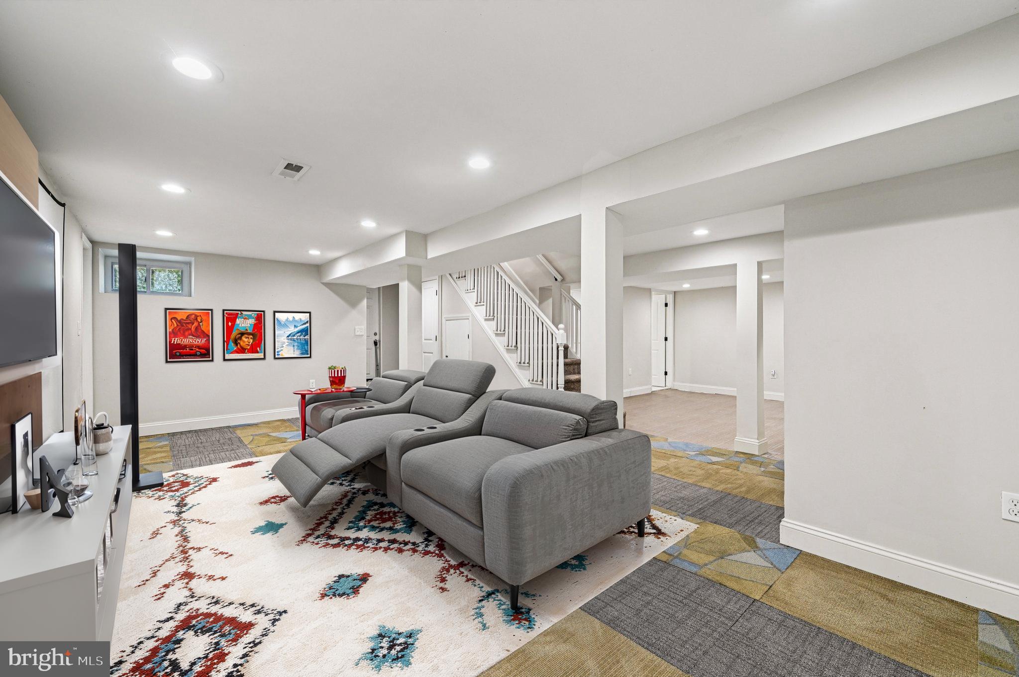 ASHBURTON HISTORIC DISTRICT - Residential
