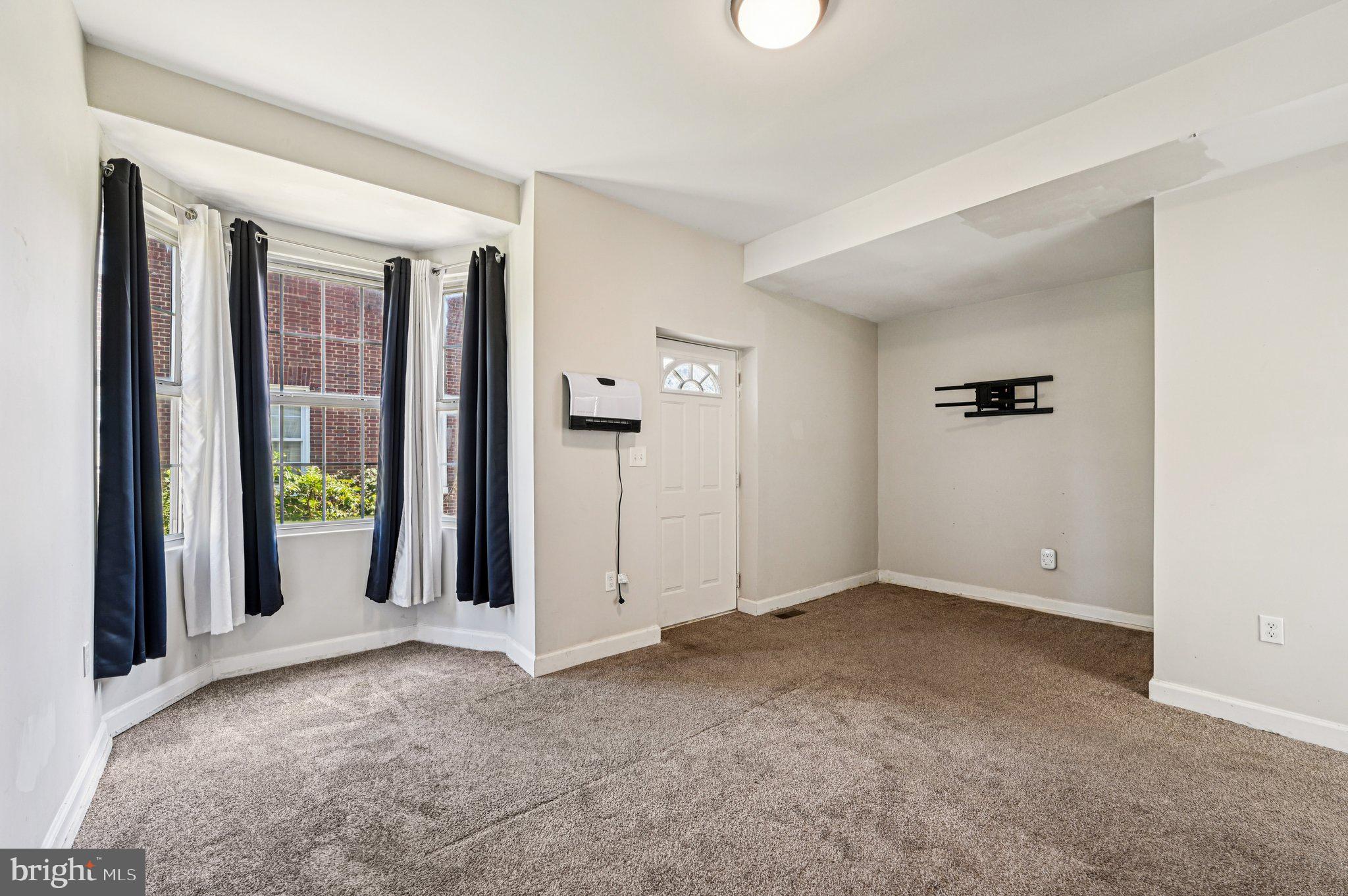ASHBURTON HISTORIC DISTRICT - Residential