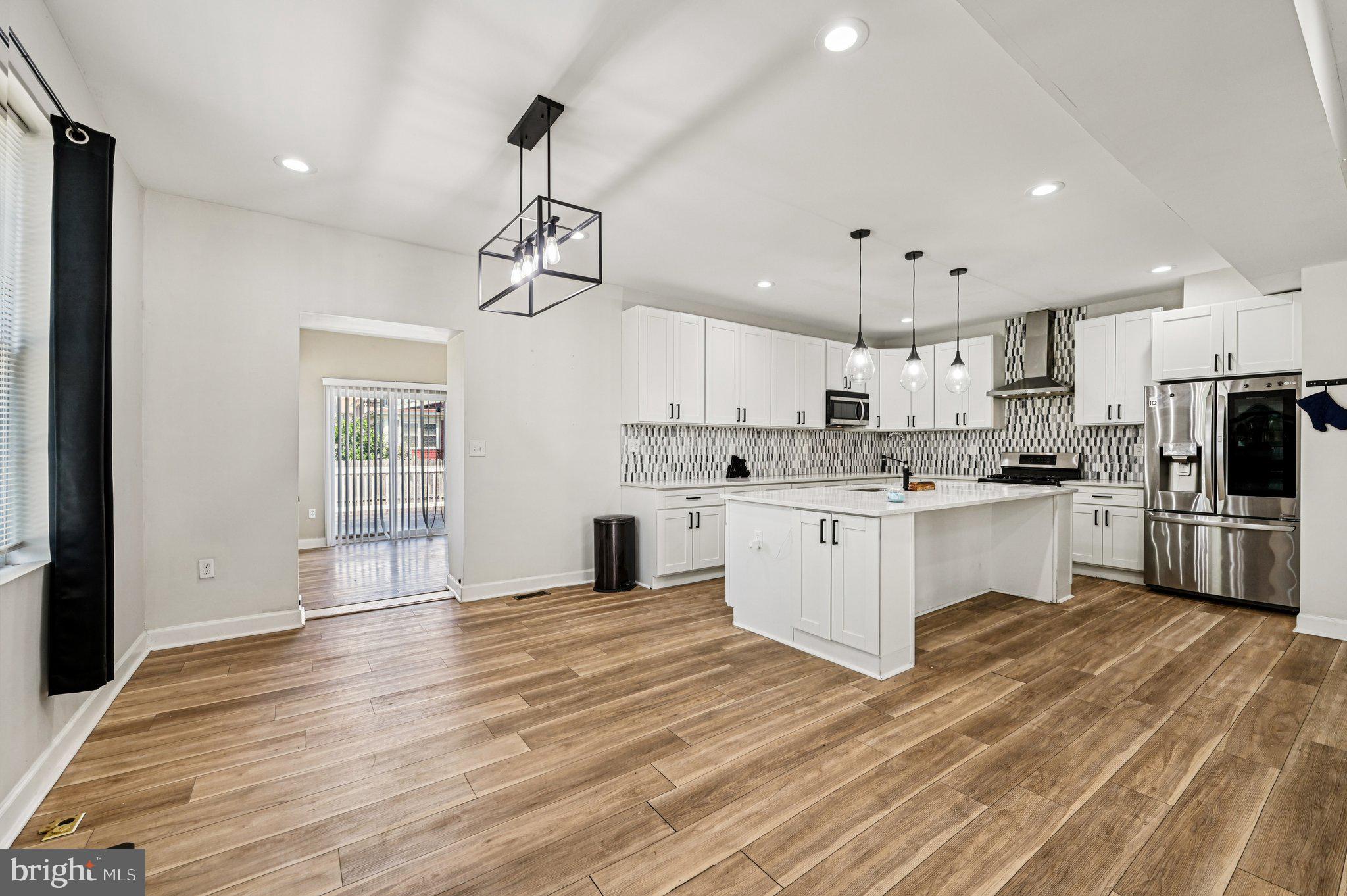 ASHBURTON HISTORIC DISTRICT - Residential