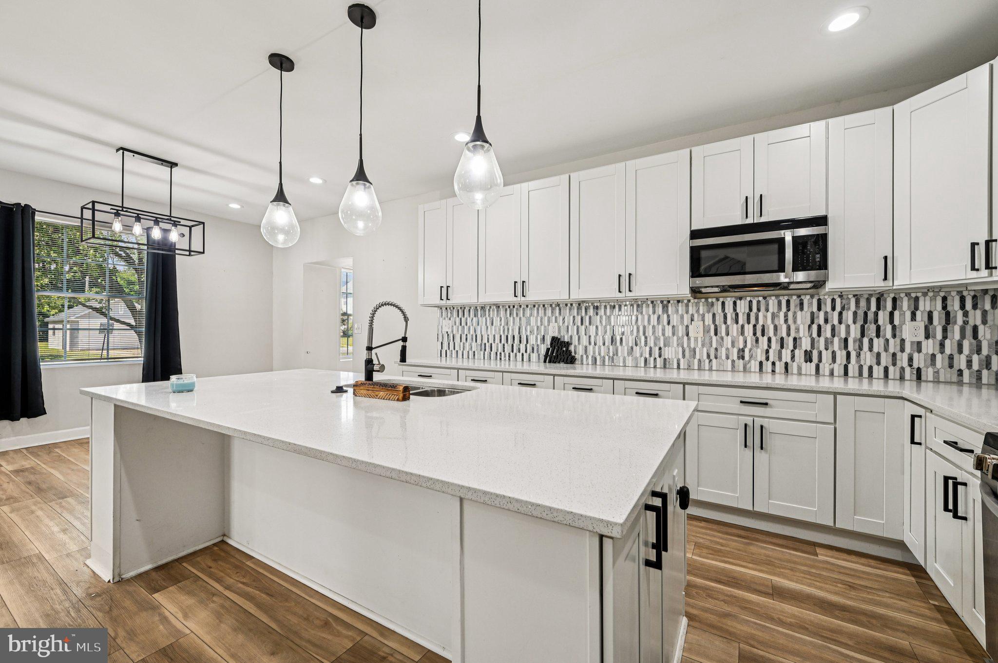 ASHBURTON HISTORIC DISTRICT - Residential