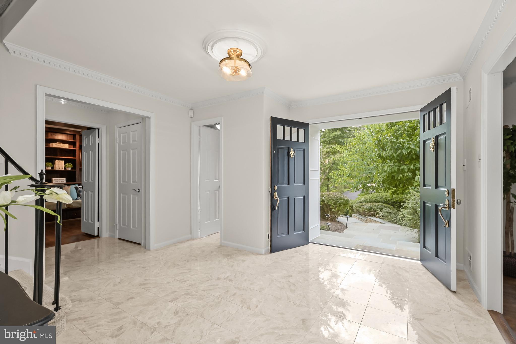 EAST GATE OF POTOMAC - Residential