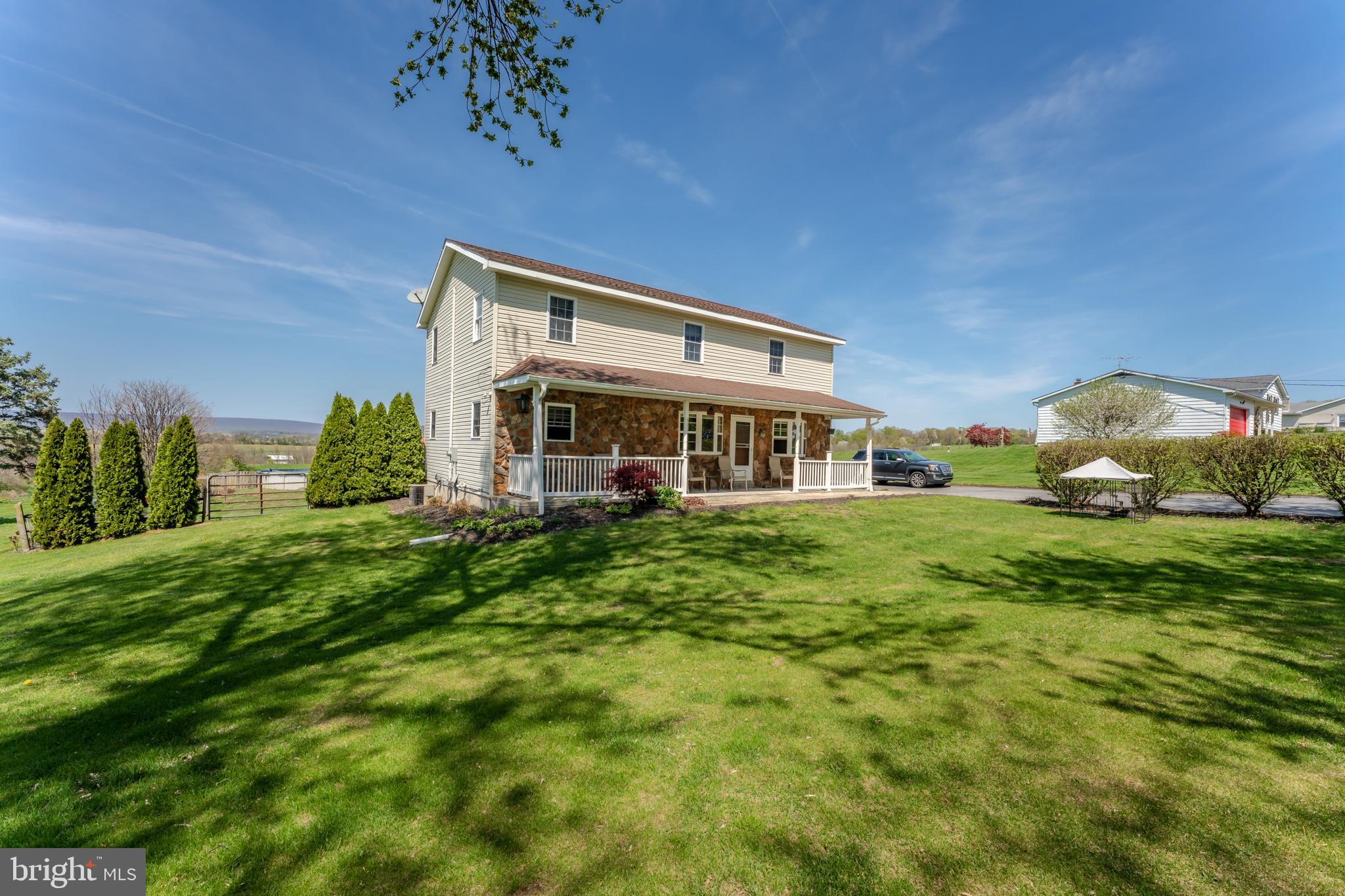 790 STONE HILL ROAD