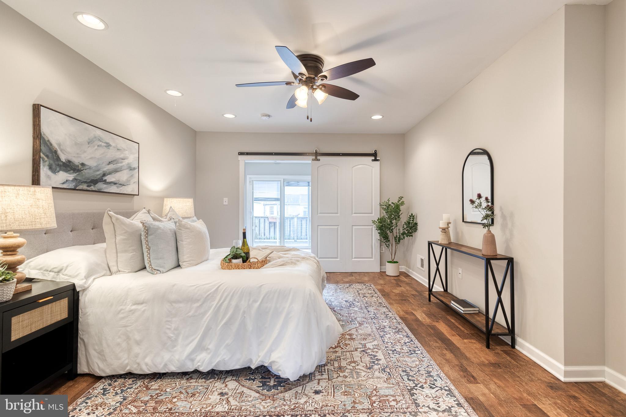 LITTLE ITALY - Residential