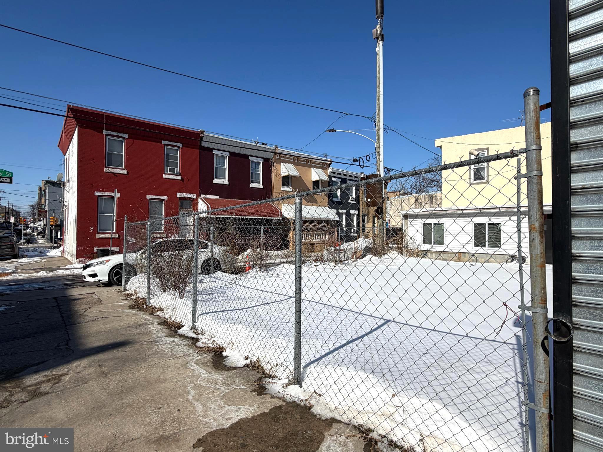 NORRIS SQUARE - Residential