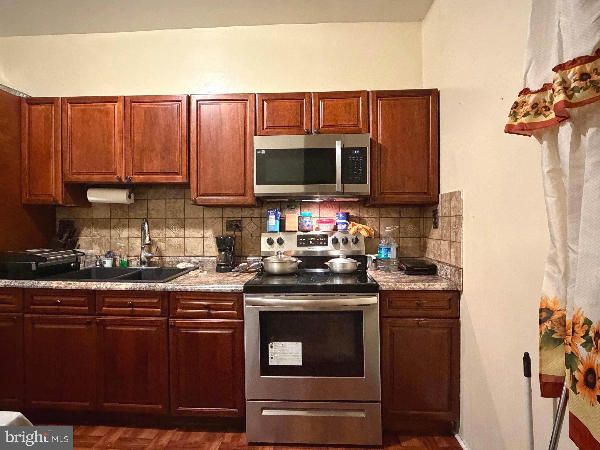 NORRIS SQUARE - Residential