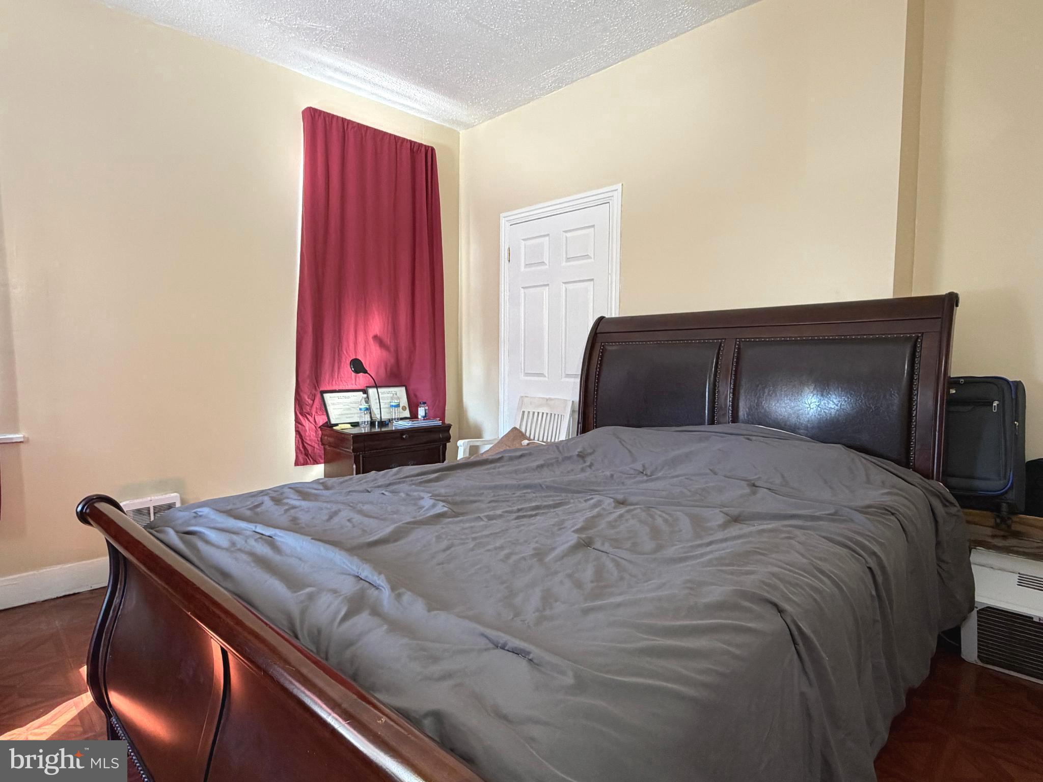 NORRIS SQUARE - Residential