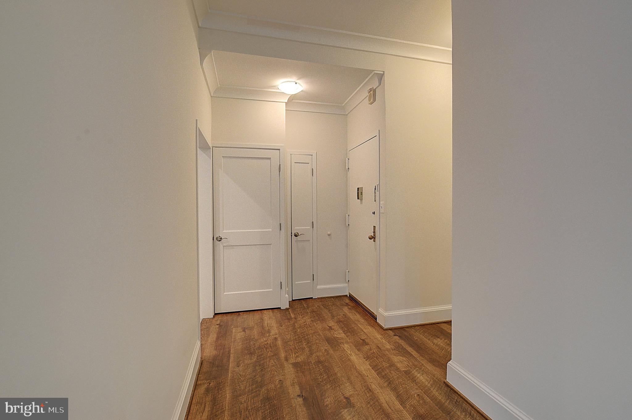 PROMENADE TOWERS - Residential