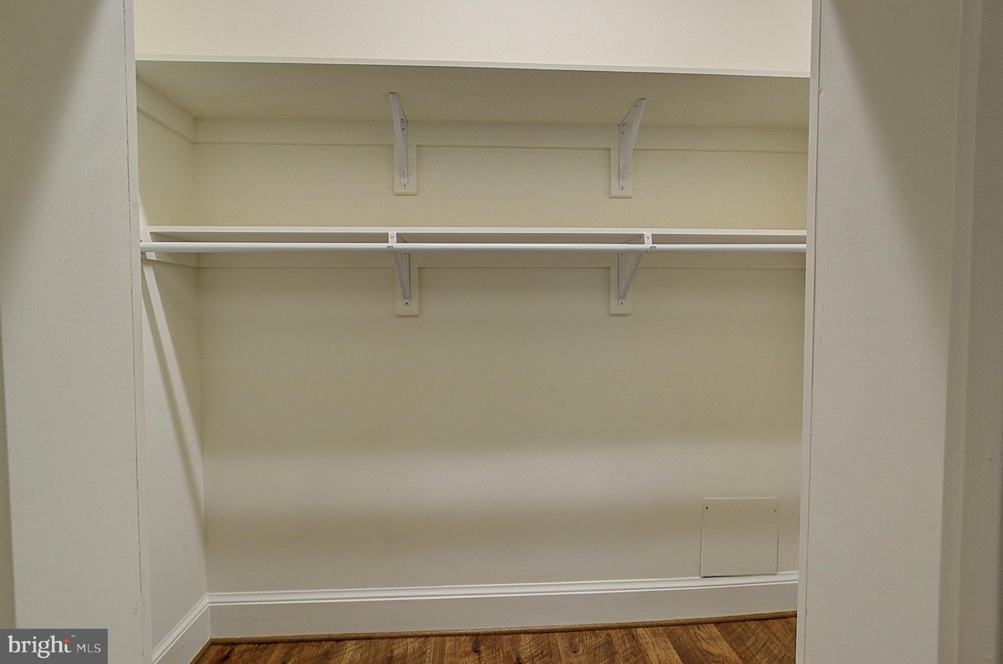 PROMENADE TOWERS - Residential