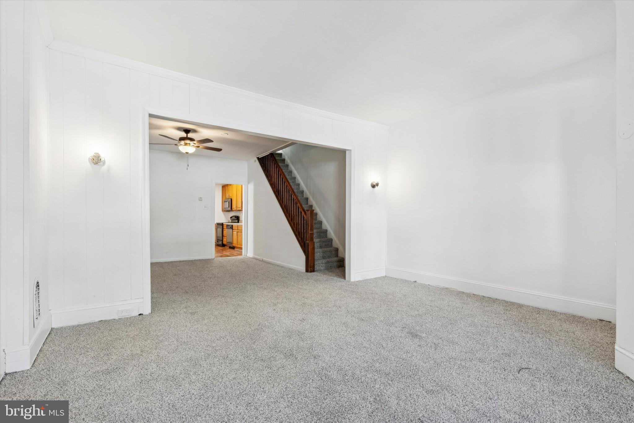 CHAPEL HILL MANOR - Residential