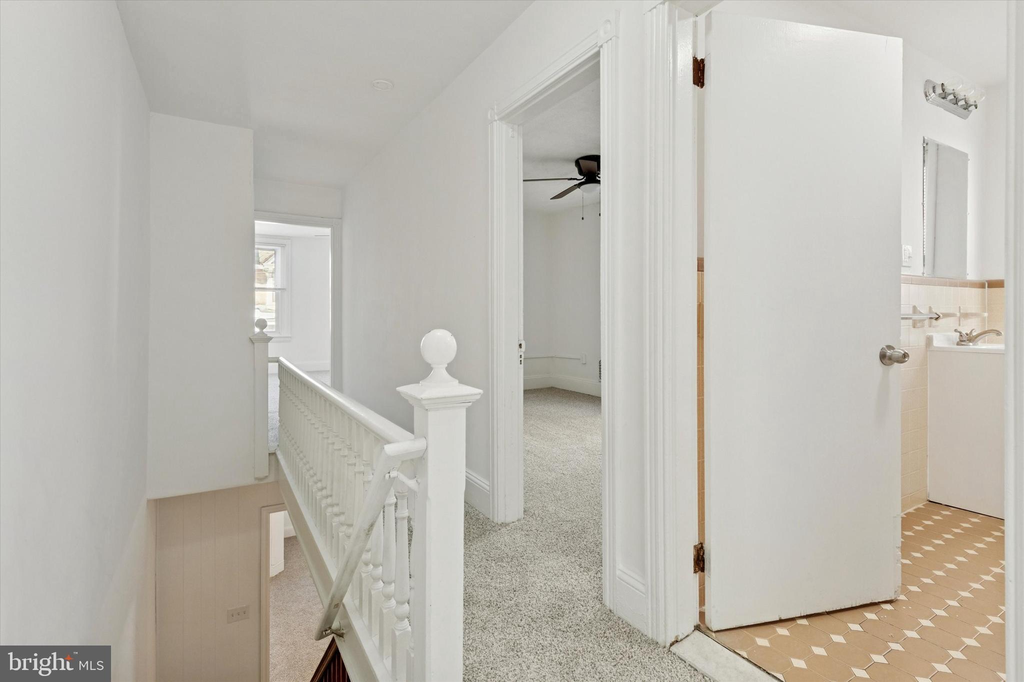 CHAPEL HILL MANOR - Residential