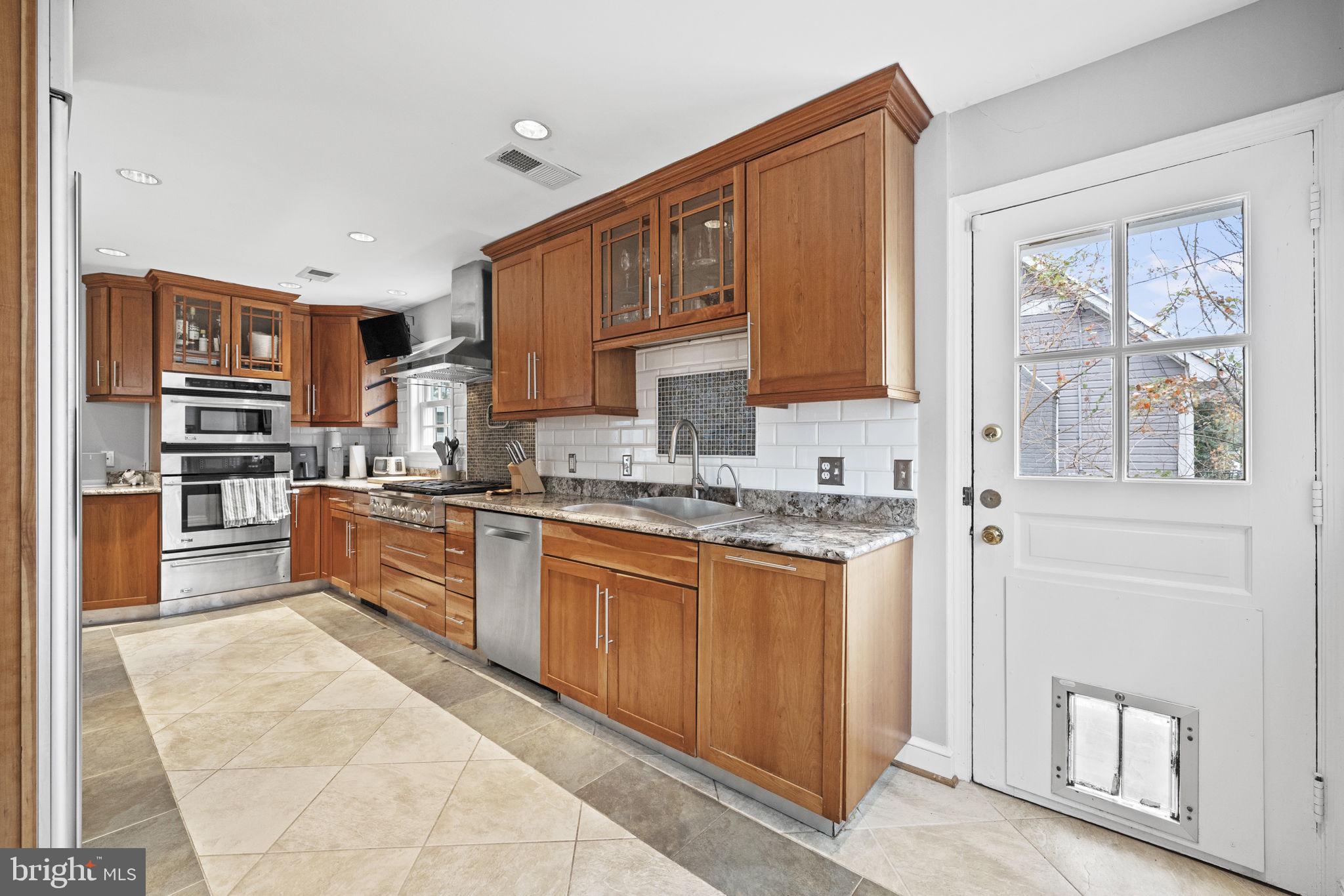 CLAREMONT - Residential Lease