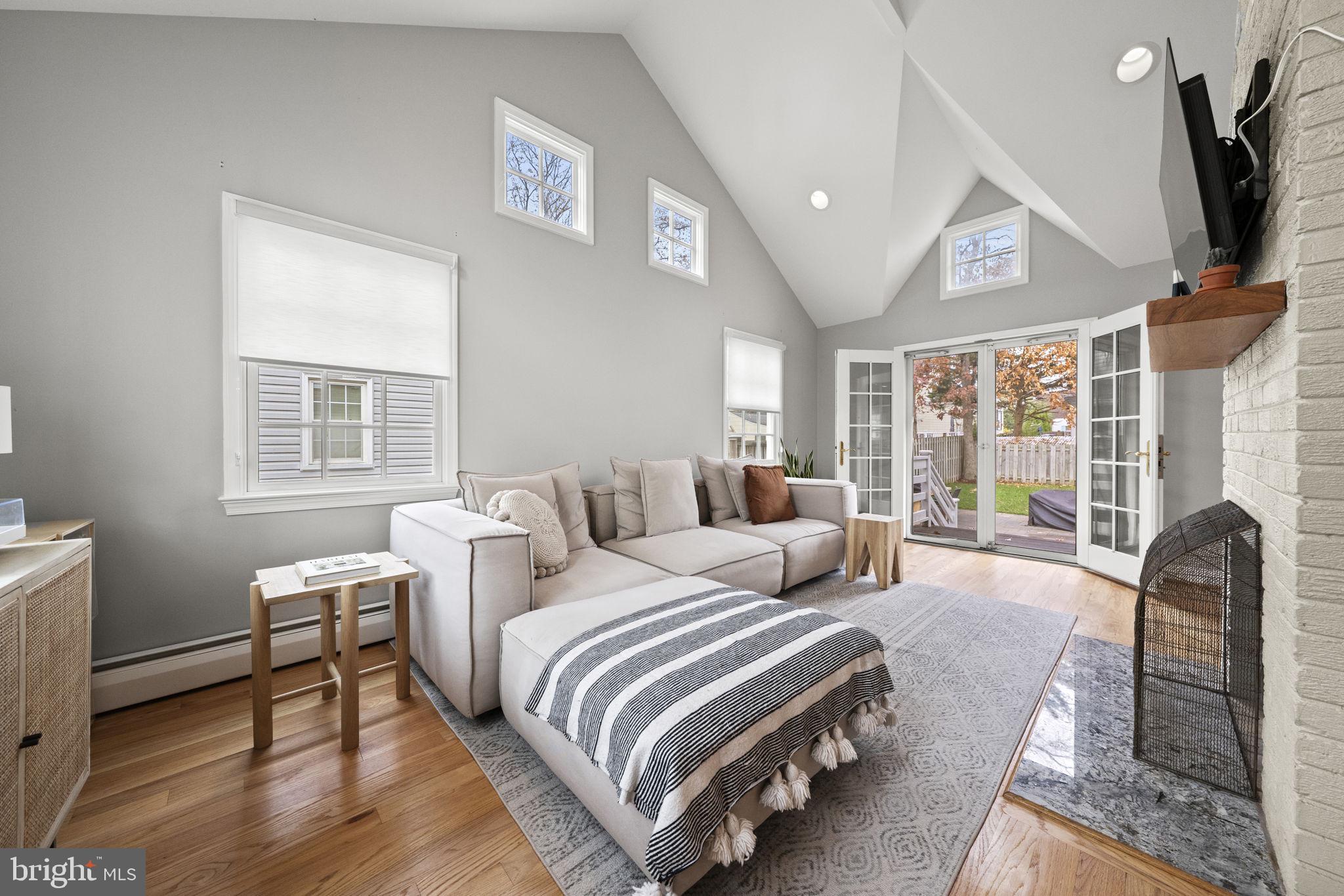 CLAREMONT - Residential Lease