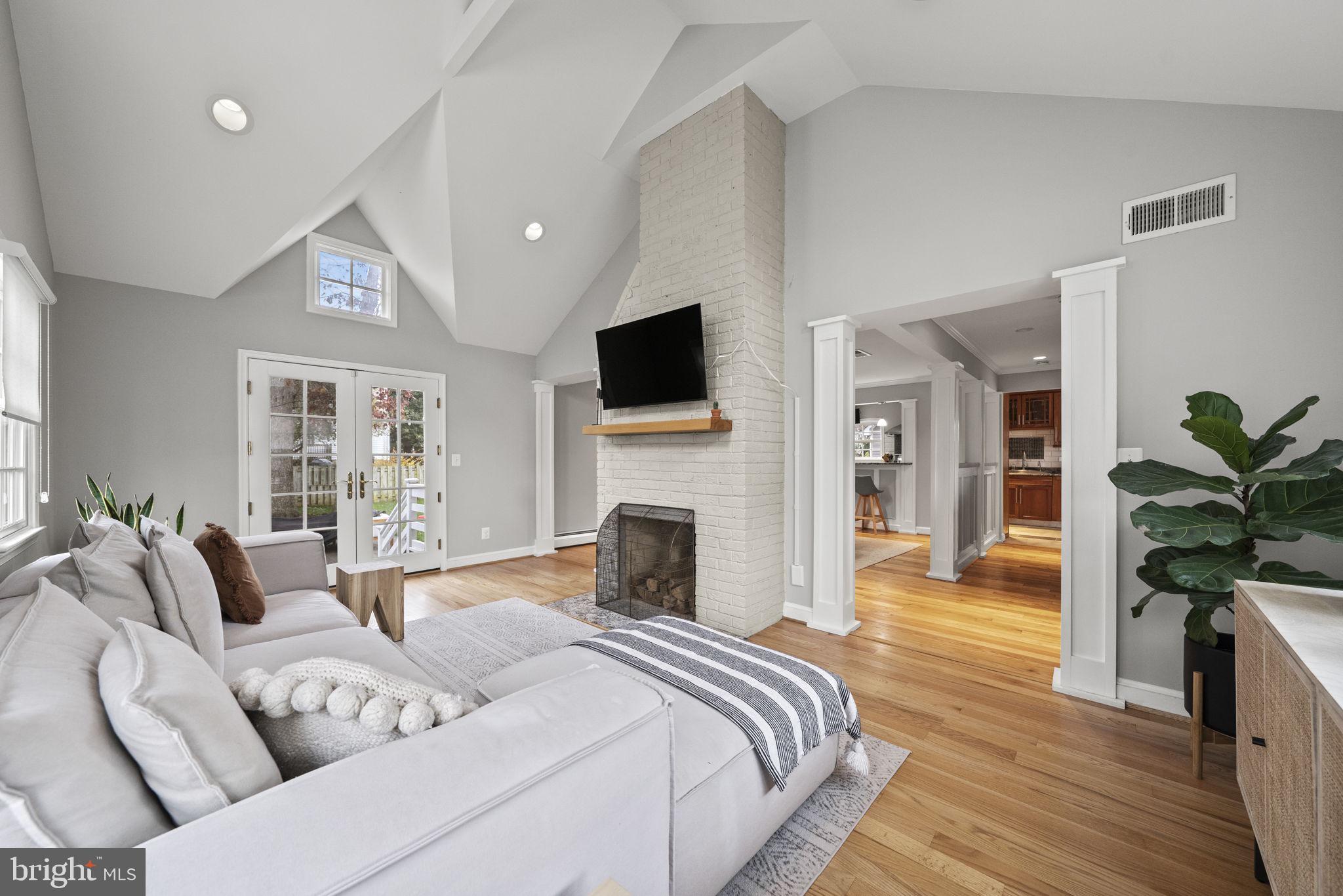 CLAREMONT - Residential Lease