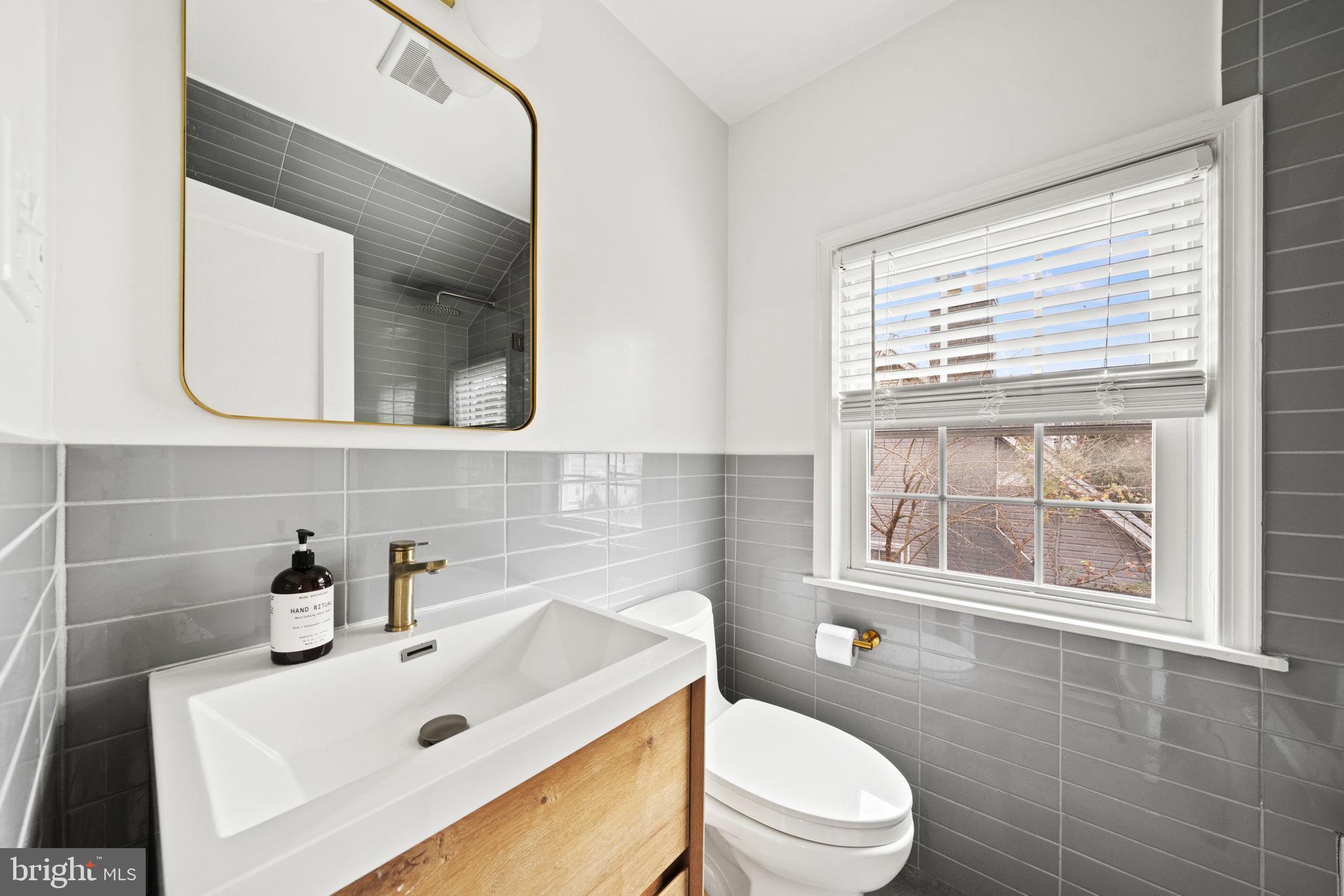 CLAREMONT - Residential Lease