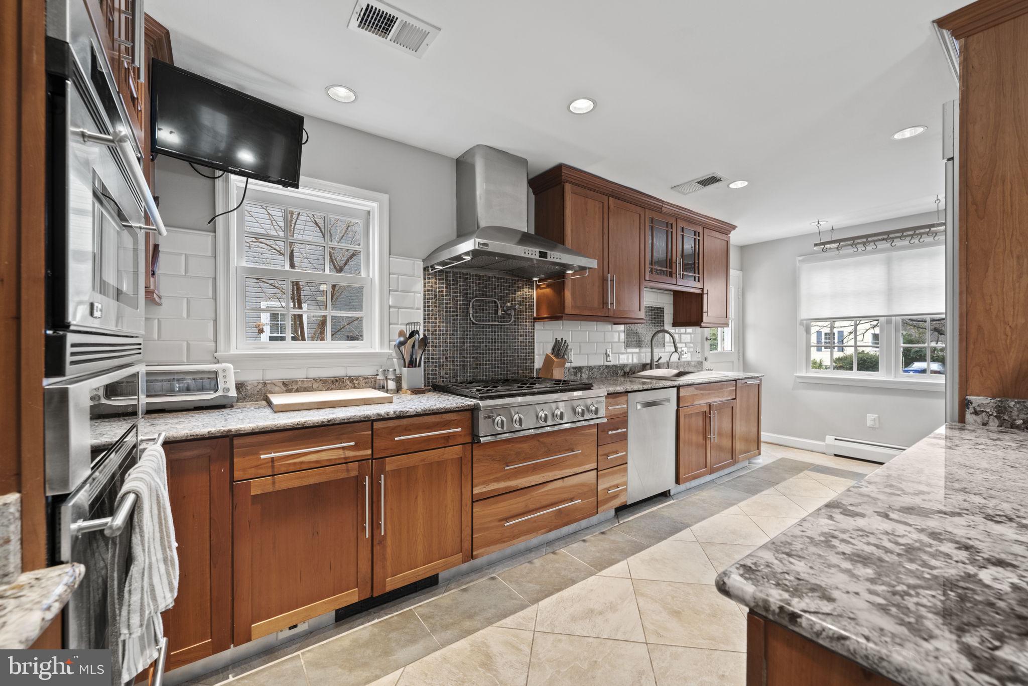 CLAREMONT - Residential Lease