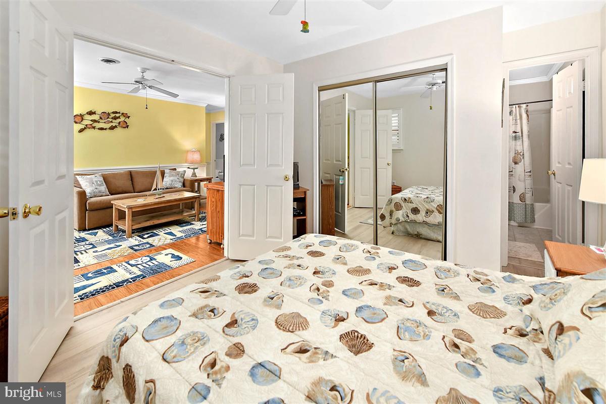 WHISPERING WOODS - Residential