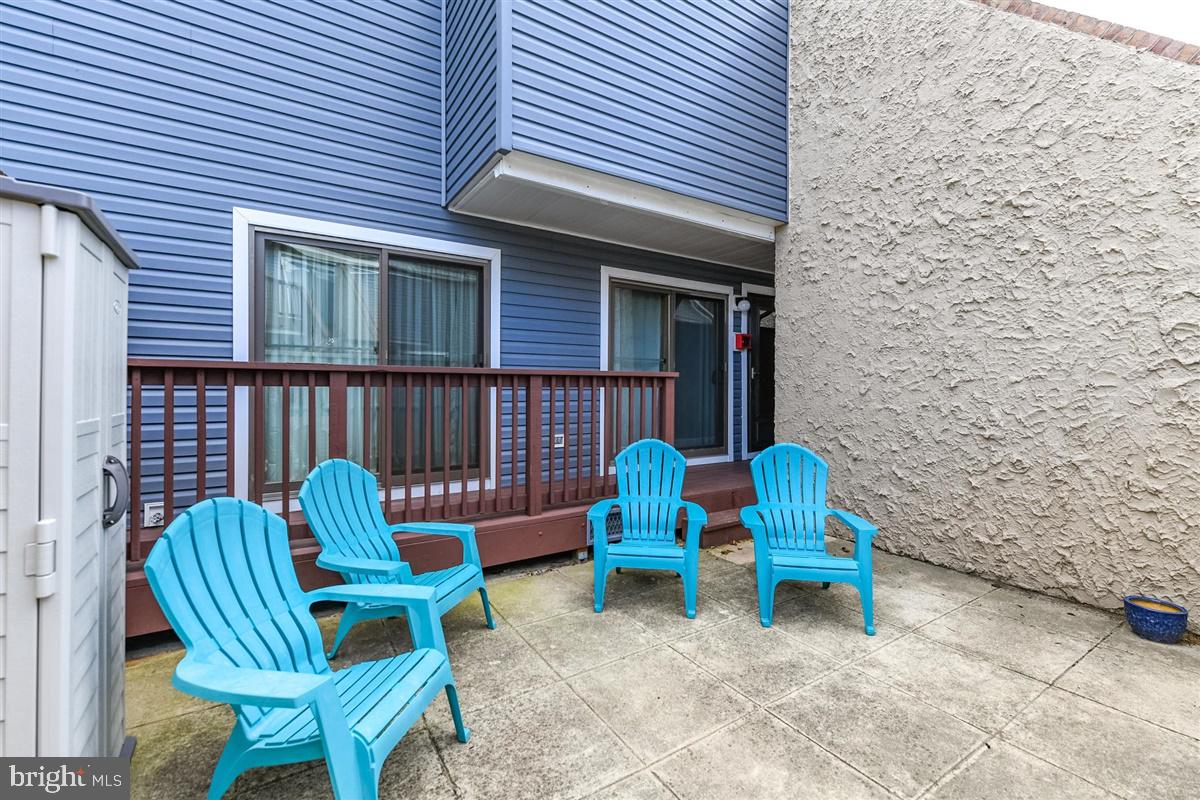 WHISPERING WOODS - Residential