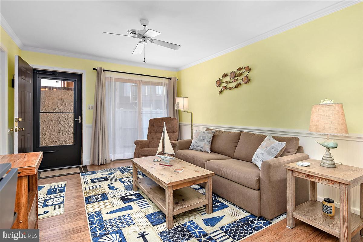 WHISPERING WOODS - Residential