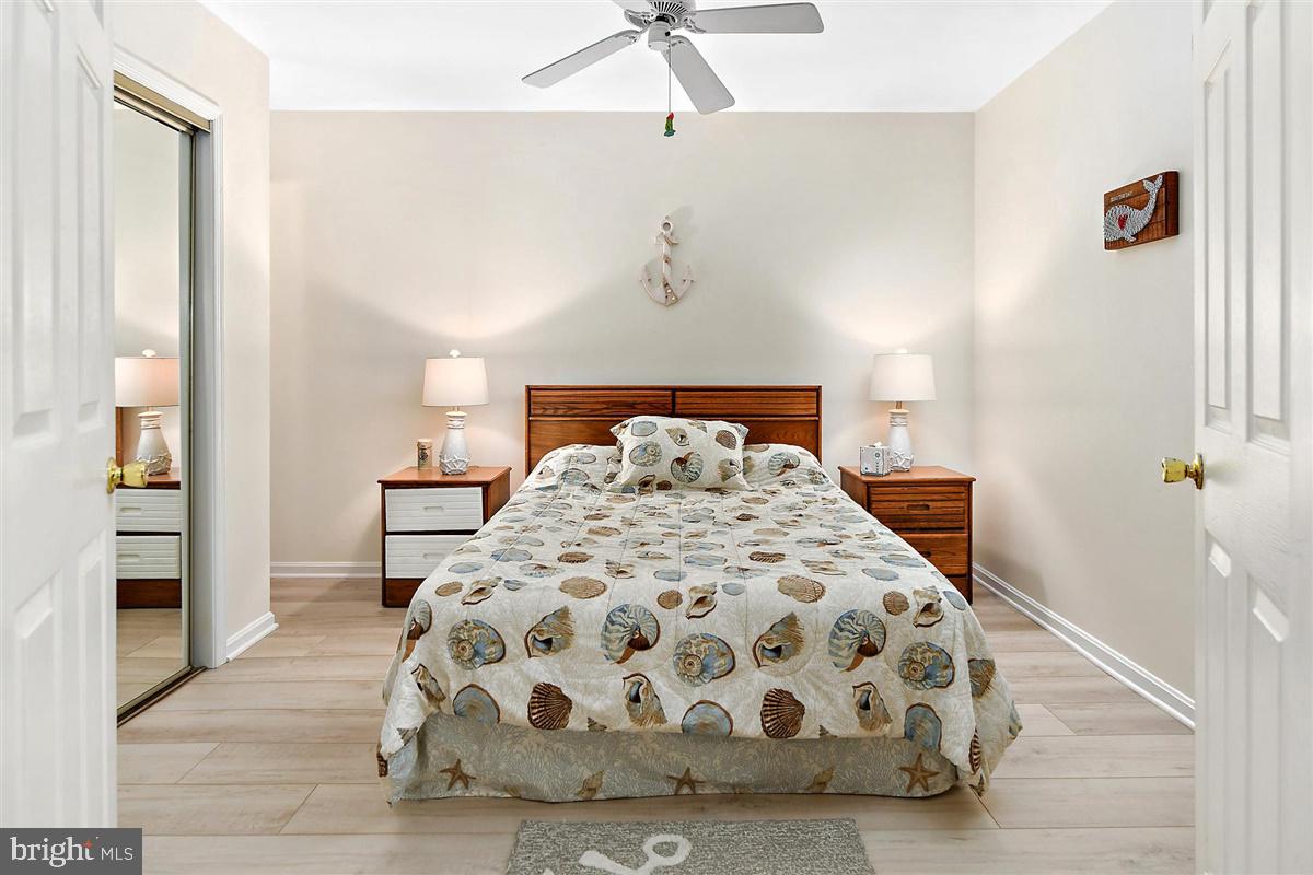 WHISPERING WOODS - Residential