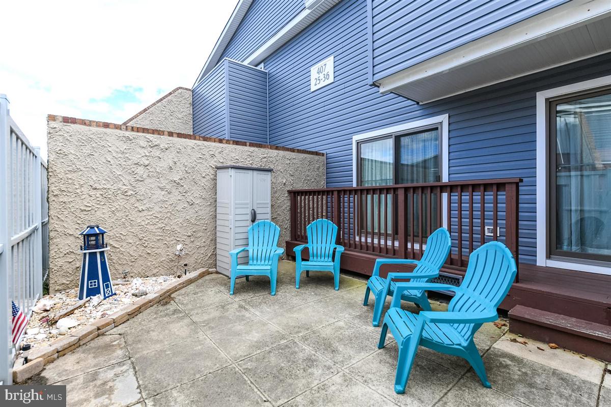 WHISPERING WOODS - Residential