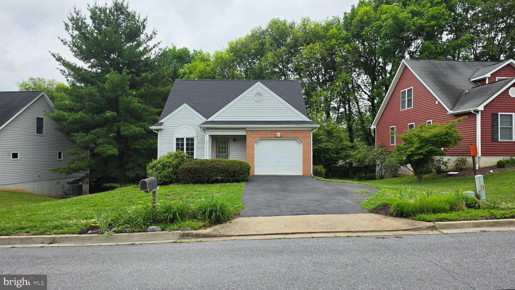 122 HENSEL DRIVE