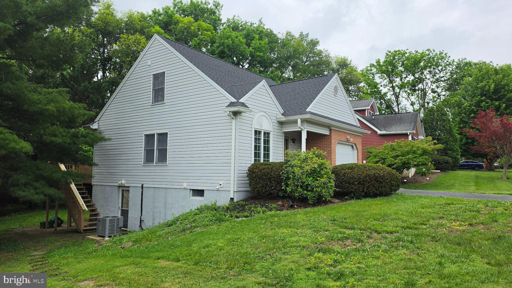 122 HENSEL DRIVE
