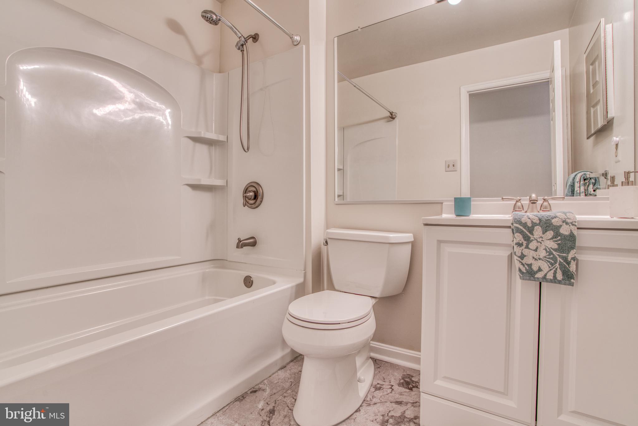 MOUNT AUGUSTINE - Residential