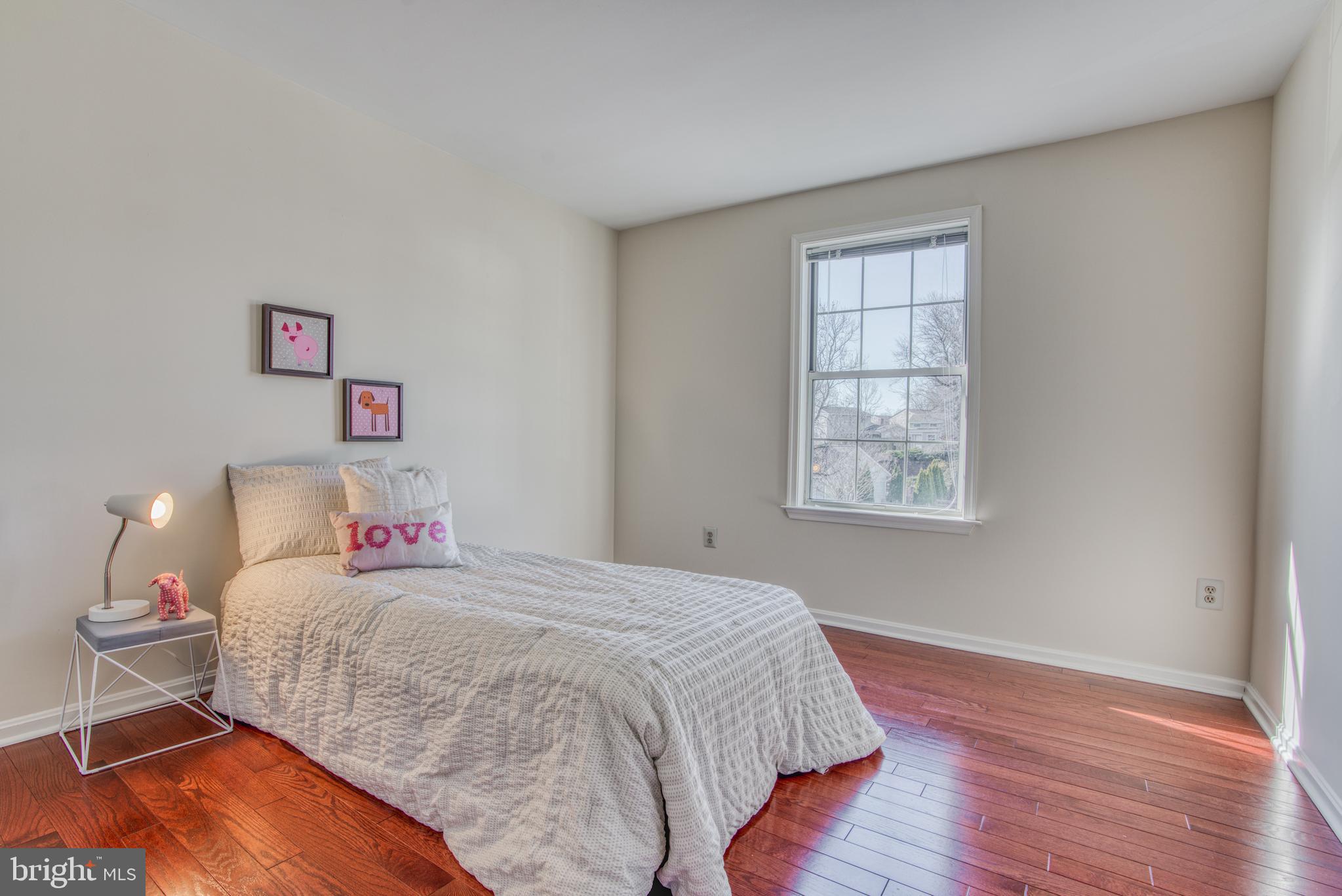 MOUNT AUGUSTINE - Residential