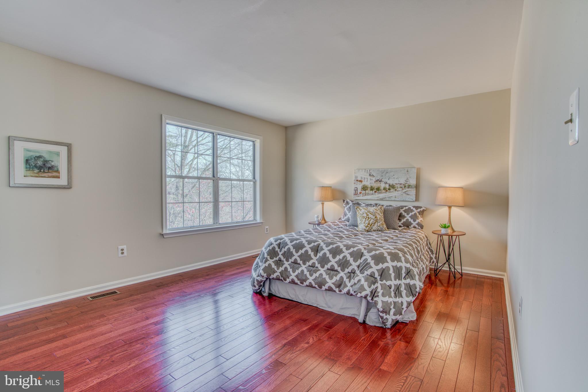 MOUNT AUGUSTINE - Residential