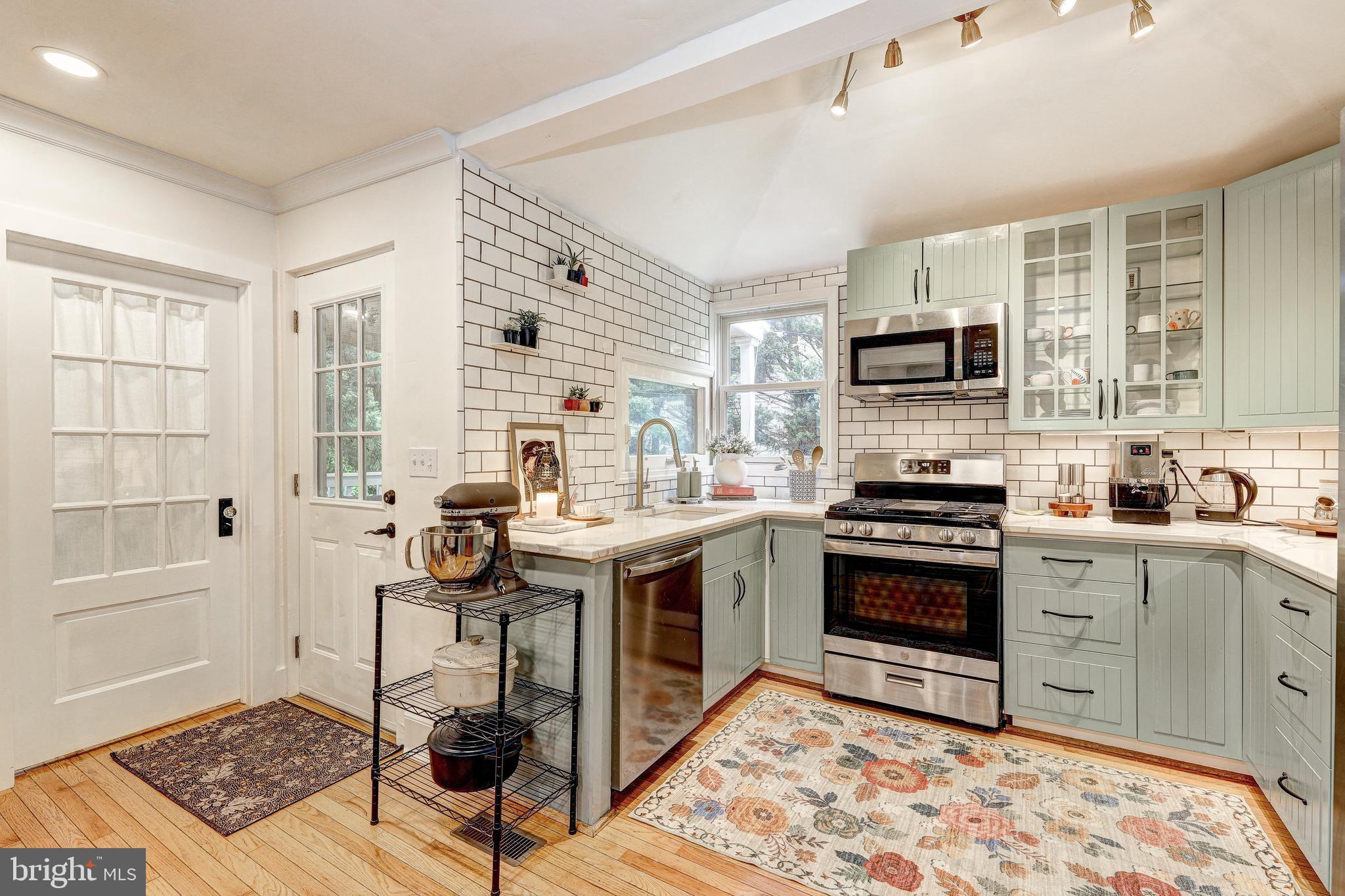 LAKE EVESHAM HISTORIC DISTRICT - Residential