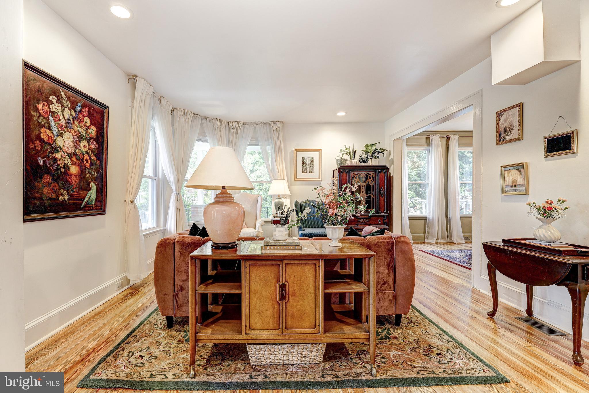LAKE EVESHAM HISTORIC DISTRICT - Residential