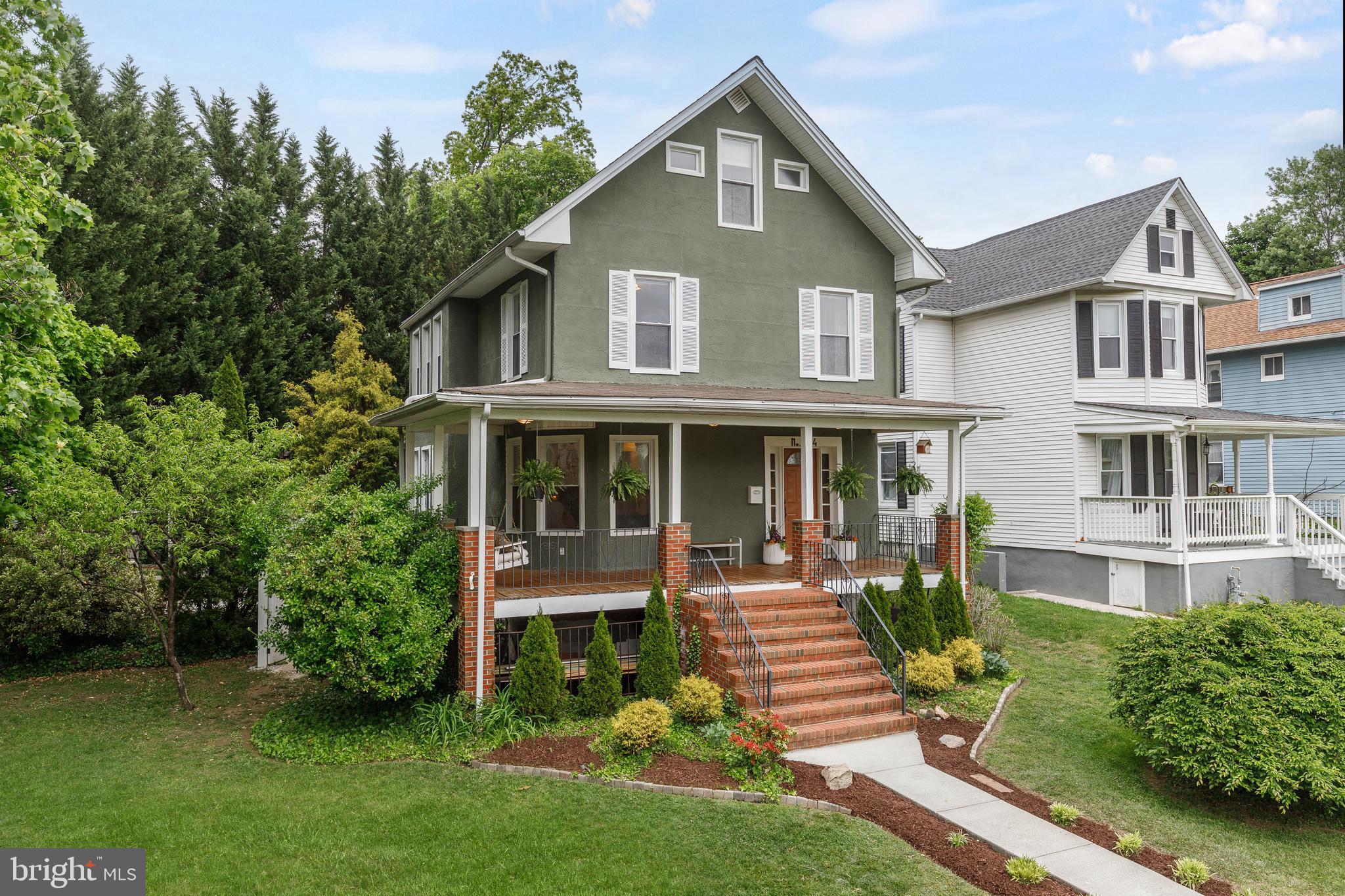 LAKE EVESHAM HISTORIC DISTRICT - Residential