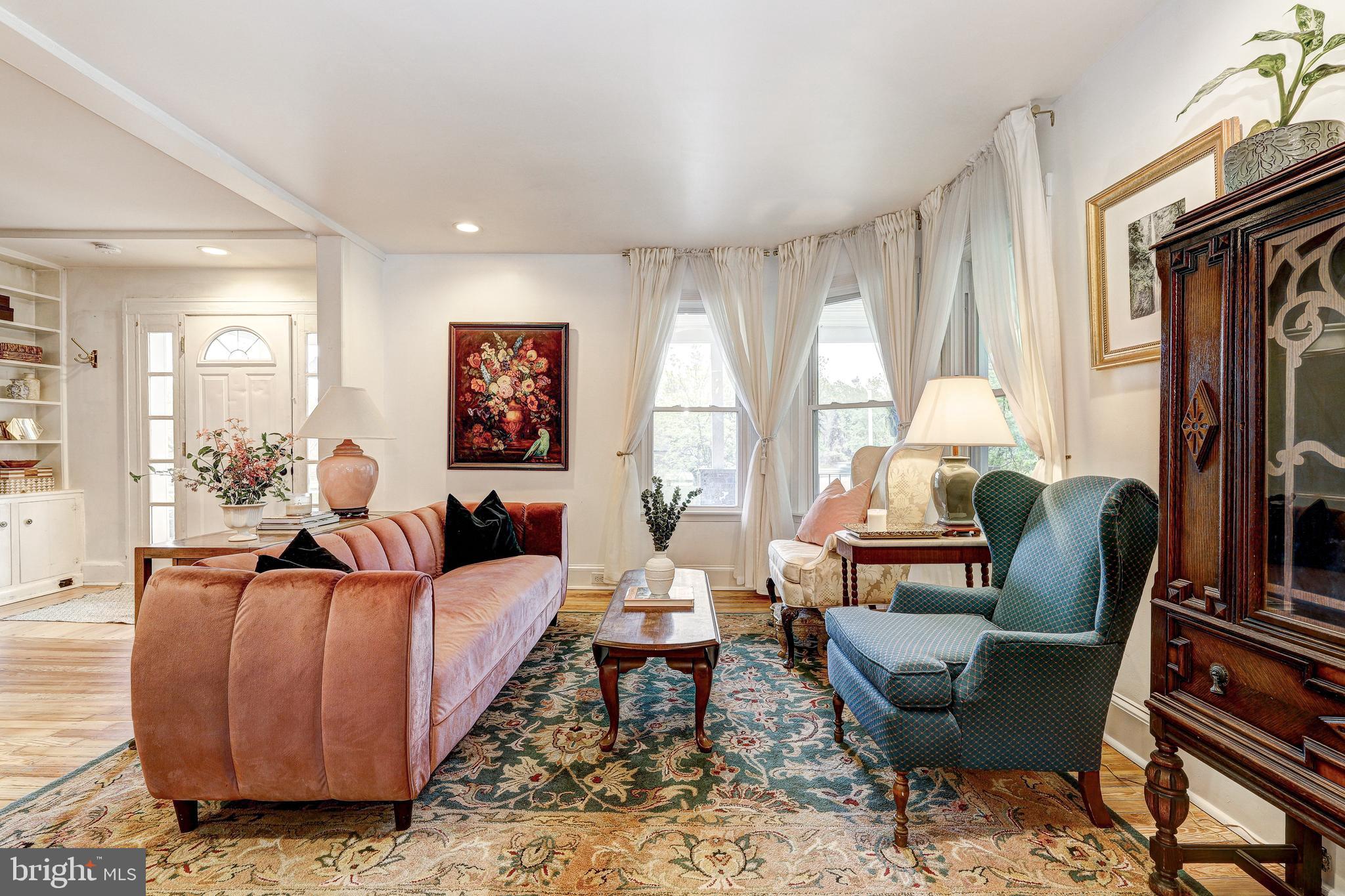 LAKE EVESHAM HISTORIC DISTRICT - Residential