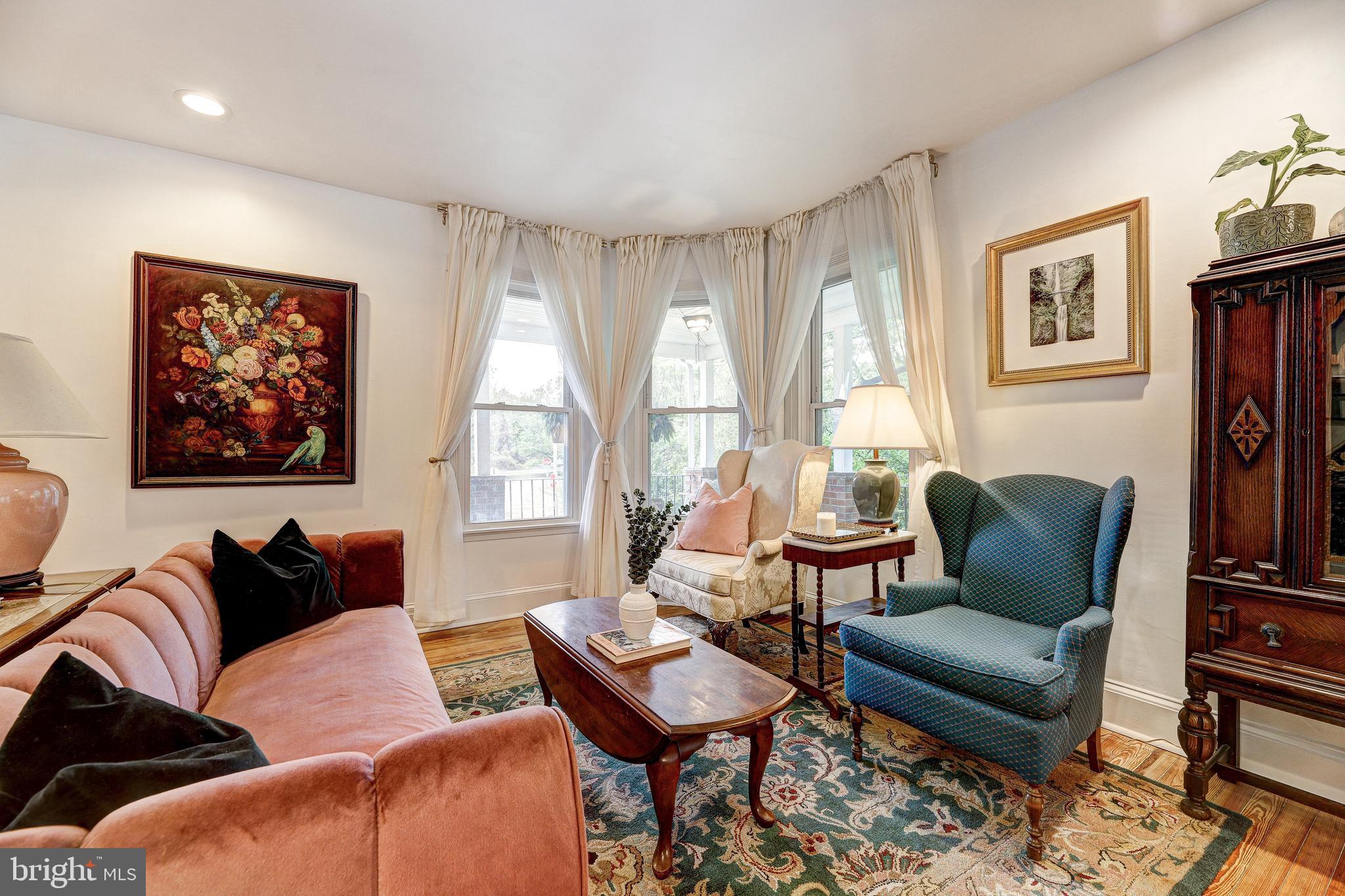 LAKE EVESHAM HISTORIC DISTRICT - Residential
