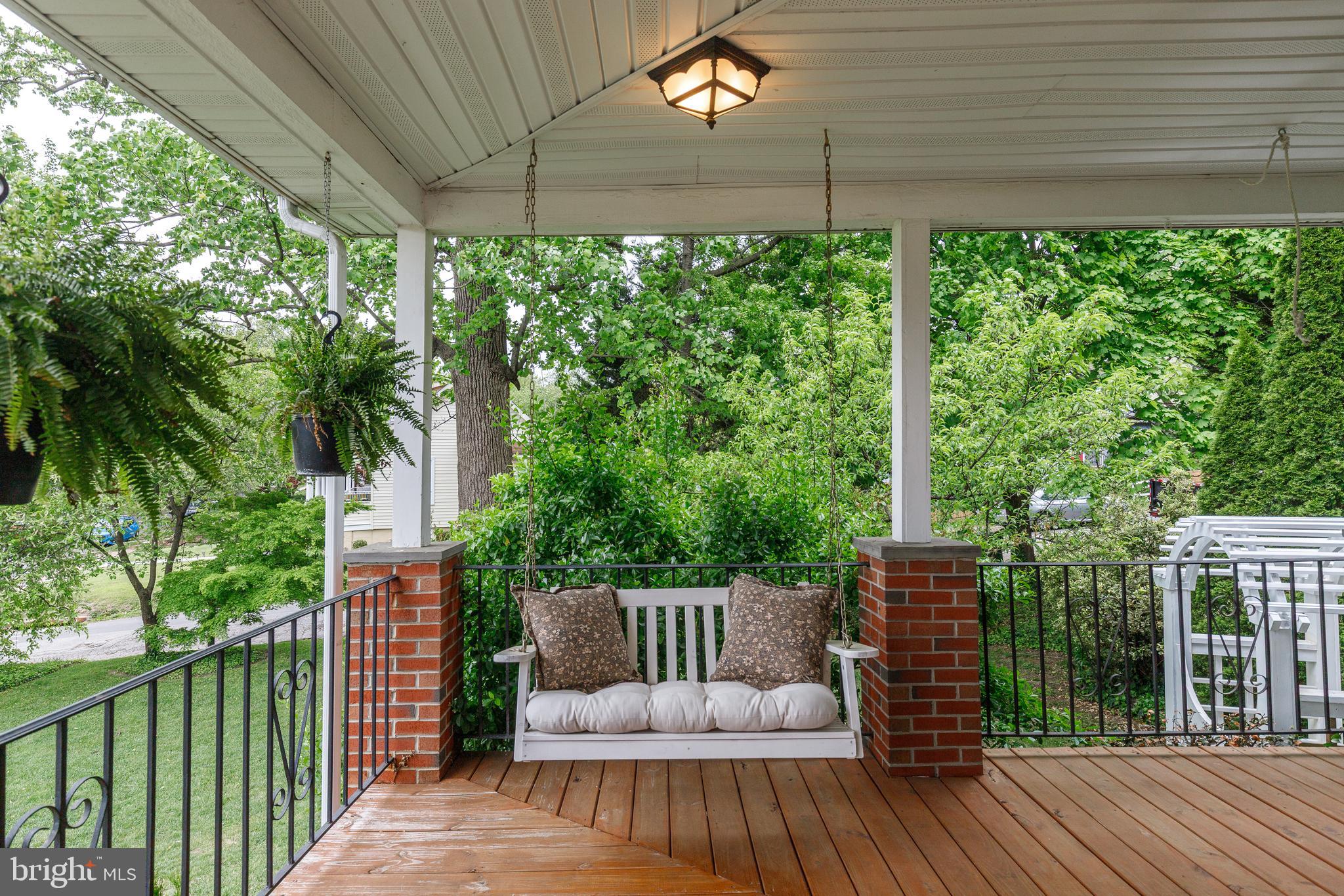 LAKE EVESHAM HISTORIC DISTRICT - Residential