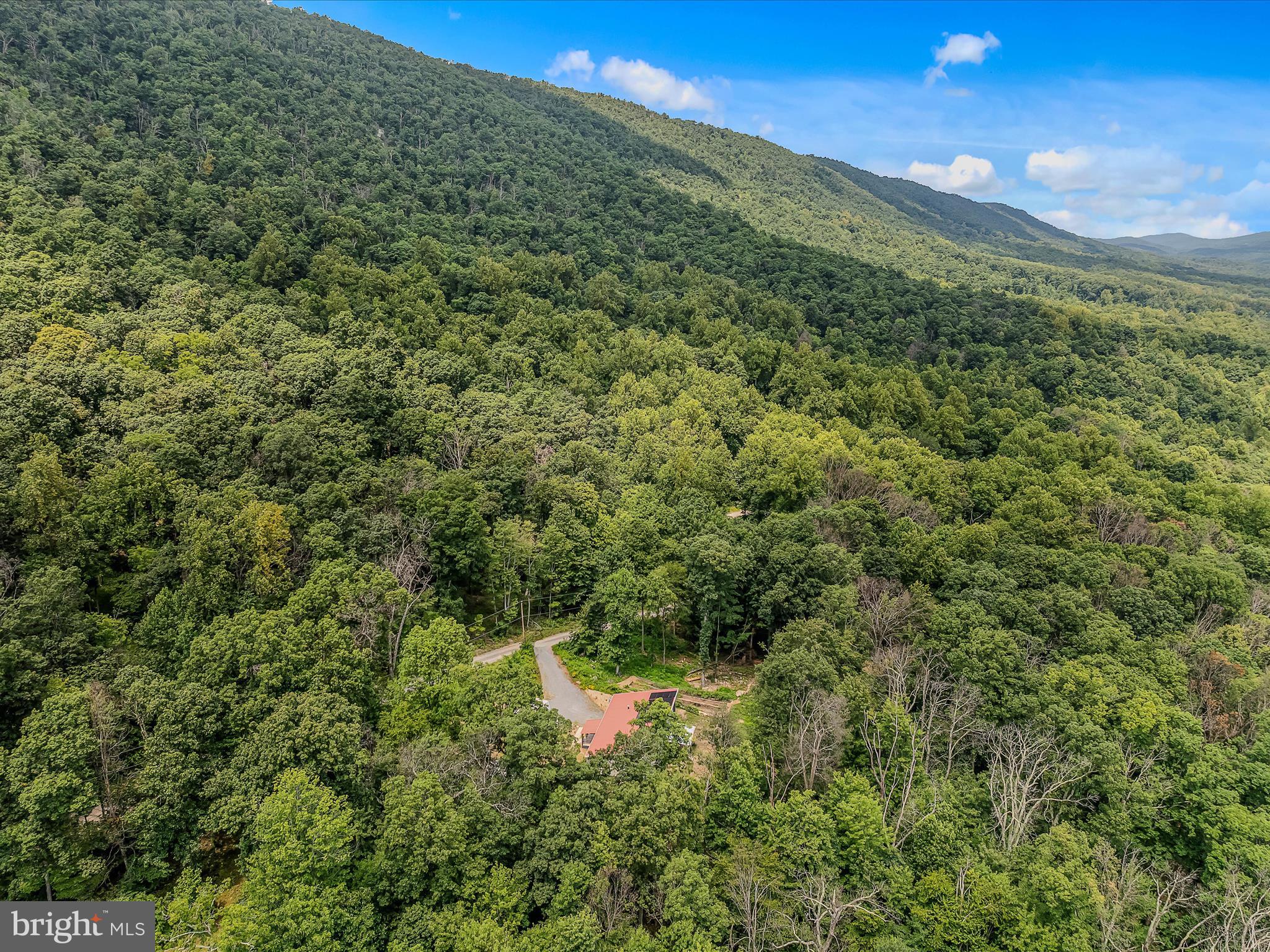 HAPPY VALLEY RETREAT - Residential