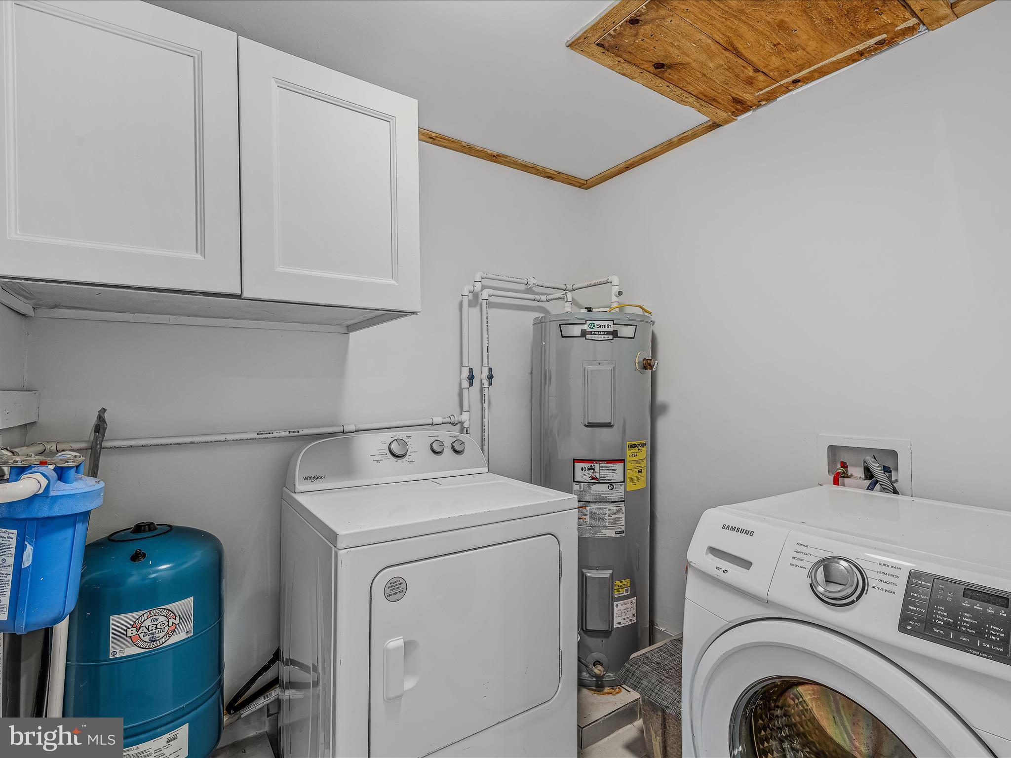 HAPPY VALLEY RETREAT - Residential