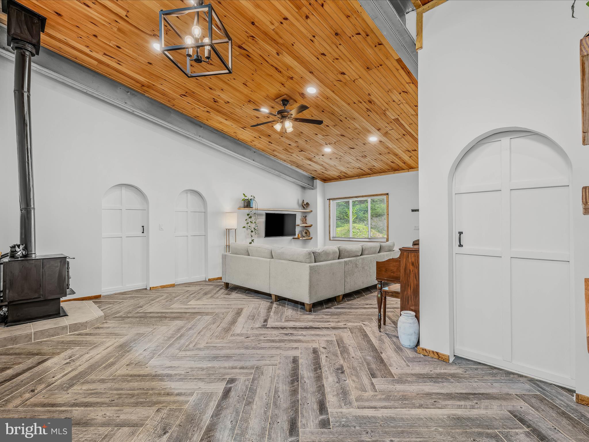 HAPPY VALLEY RETREAT - Residential