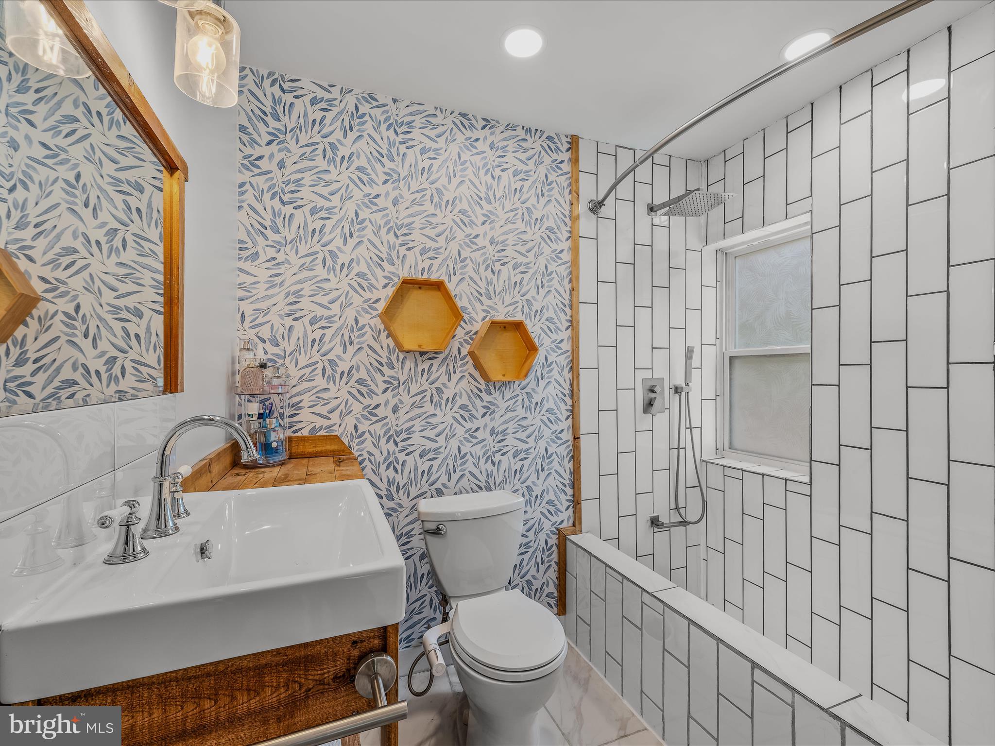 HAPPY VALLEY RETREAT - Residential