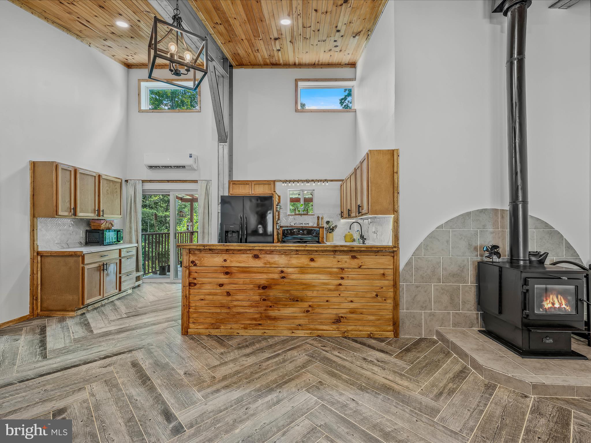 HAPPY VALLEY RETREAT - Residential