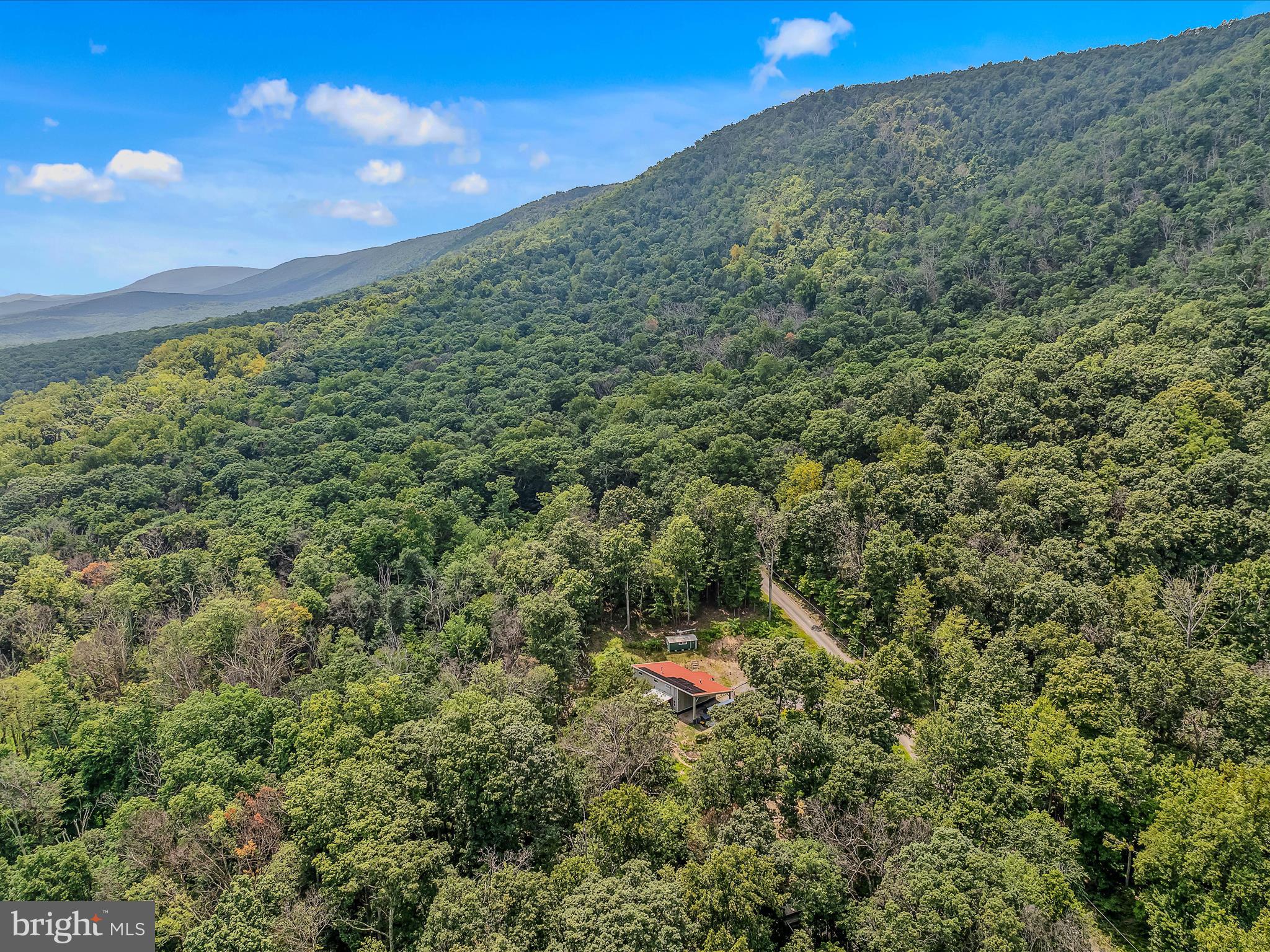 HAPPY VALLEY RETREAT - Residential