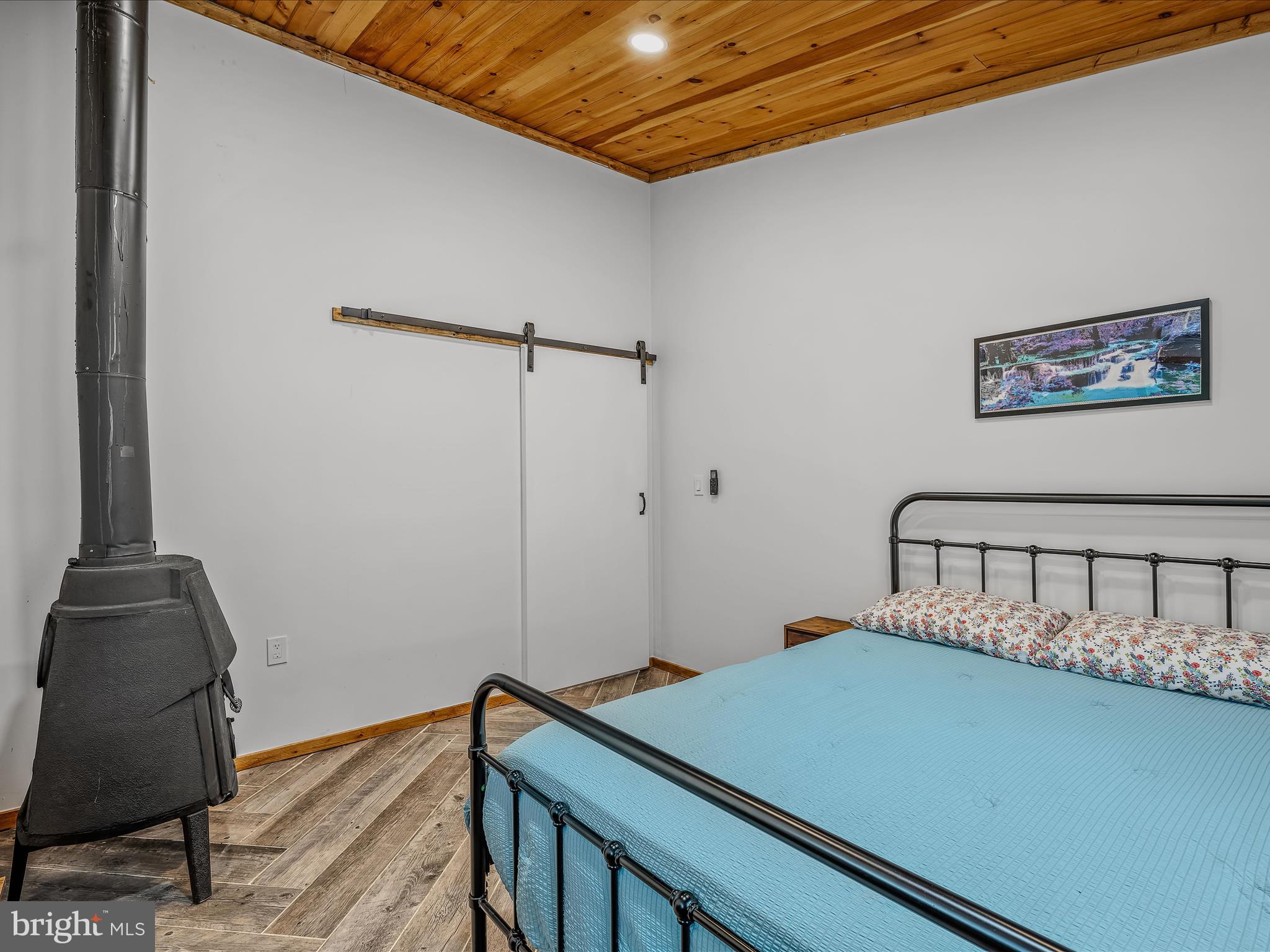 HAPPY VALLEY RETREAT - Residential