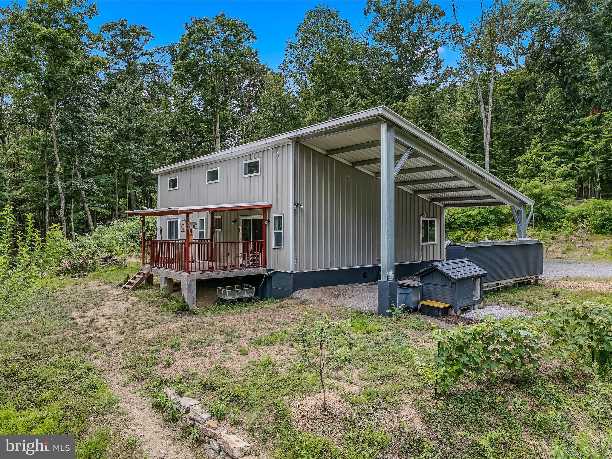 HAPPY VALLEY RETREAT - Residential