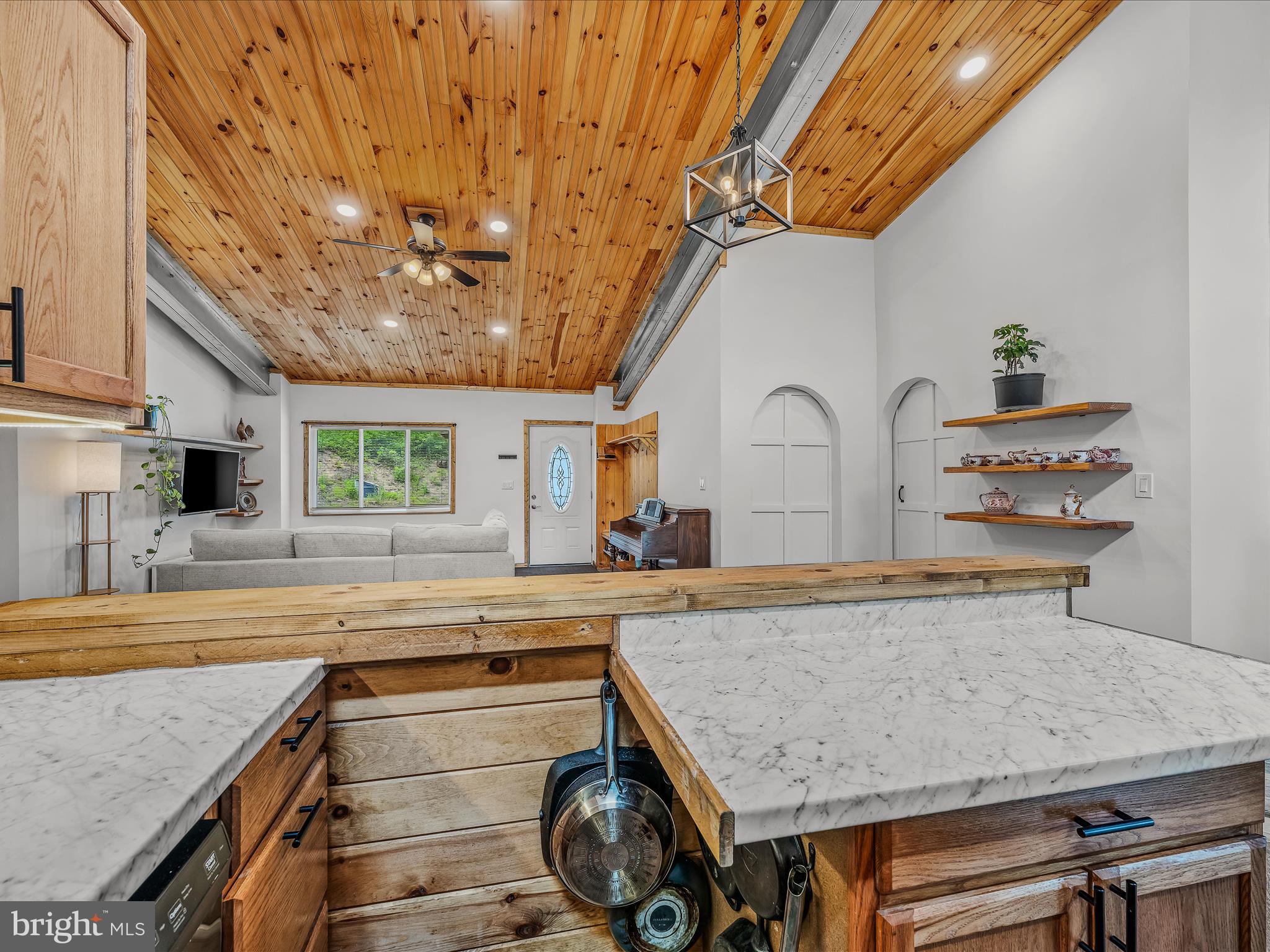 HAPPY VALLEY RETREAT - Residential