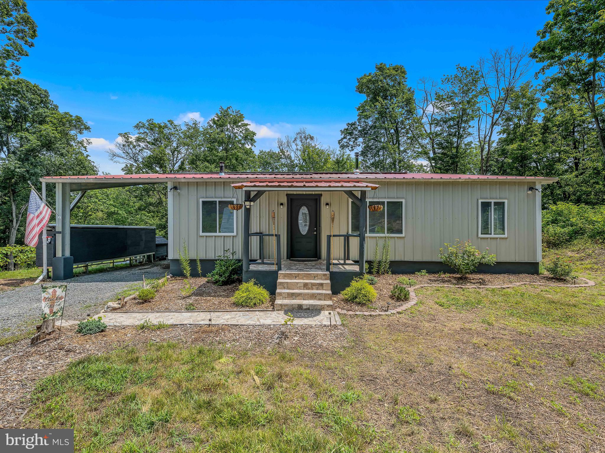 HAPPY VALLEY RETREAT - Residential