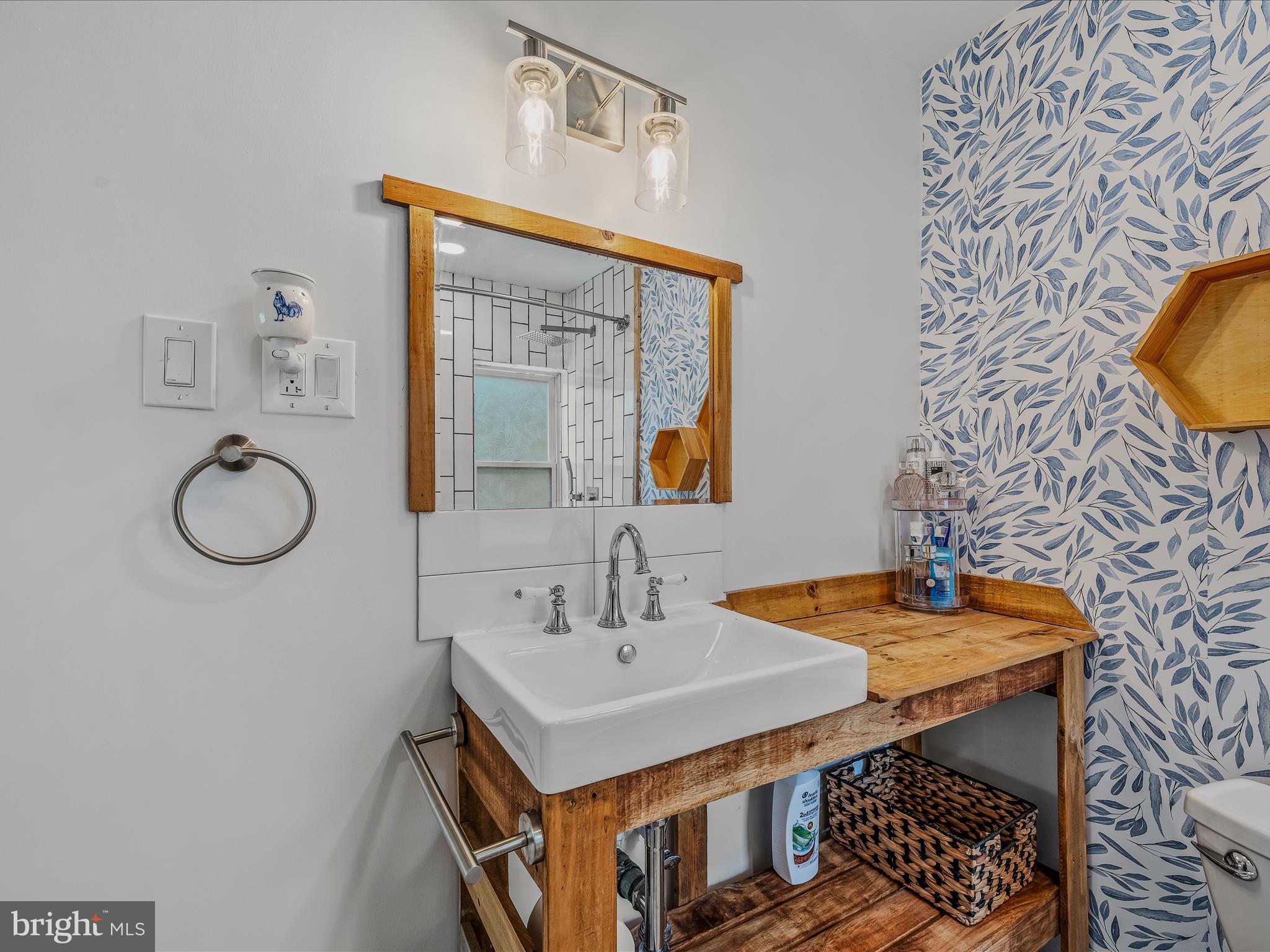 HAPPY VALLEY RETREAT - Residential