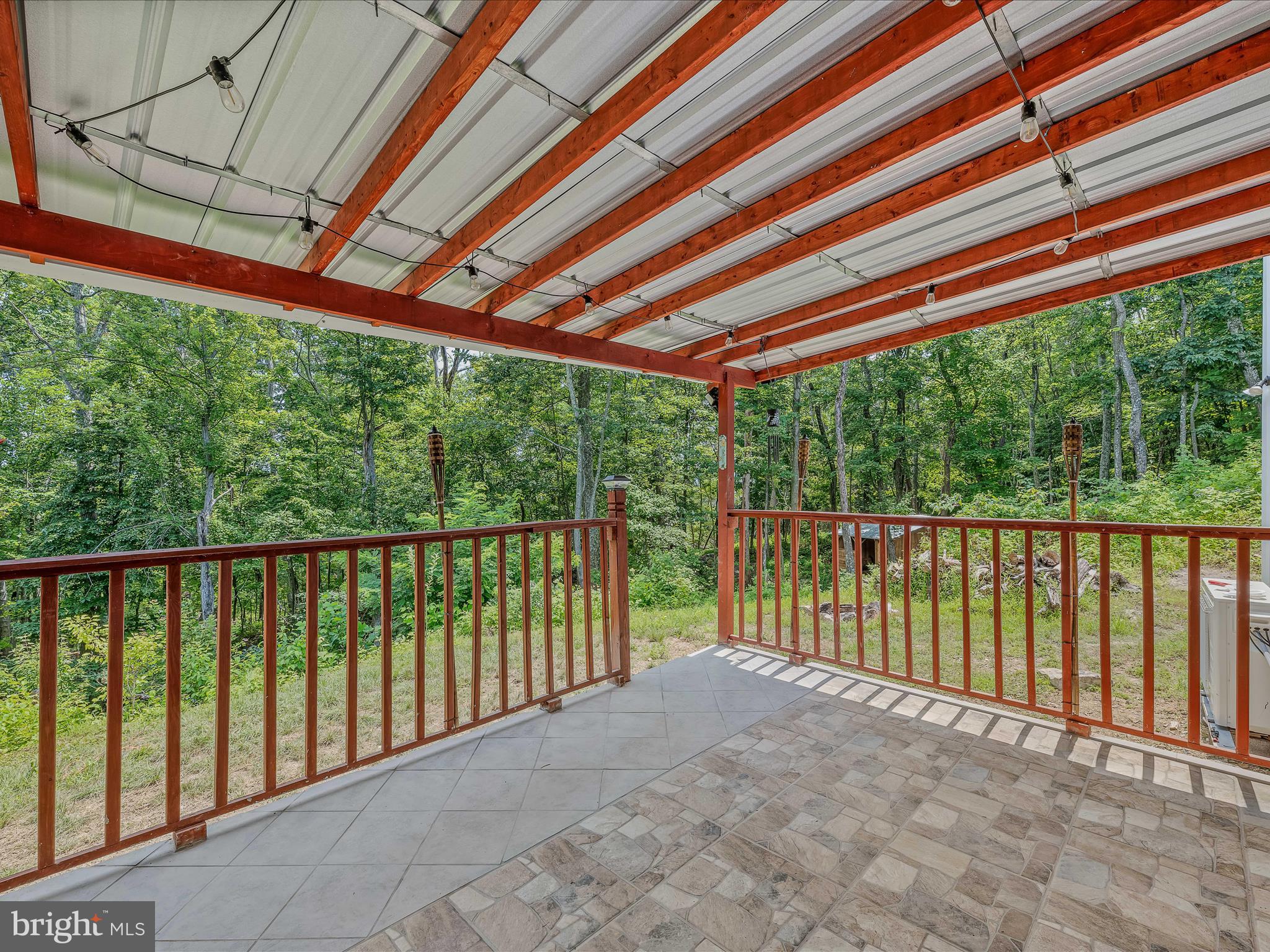 HAPPY VALLEY RETREAT - Residential