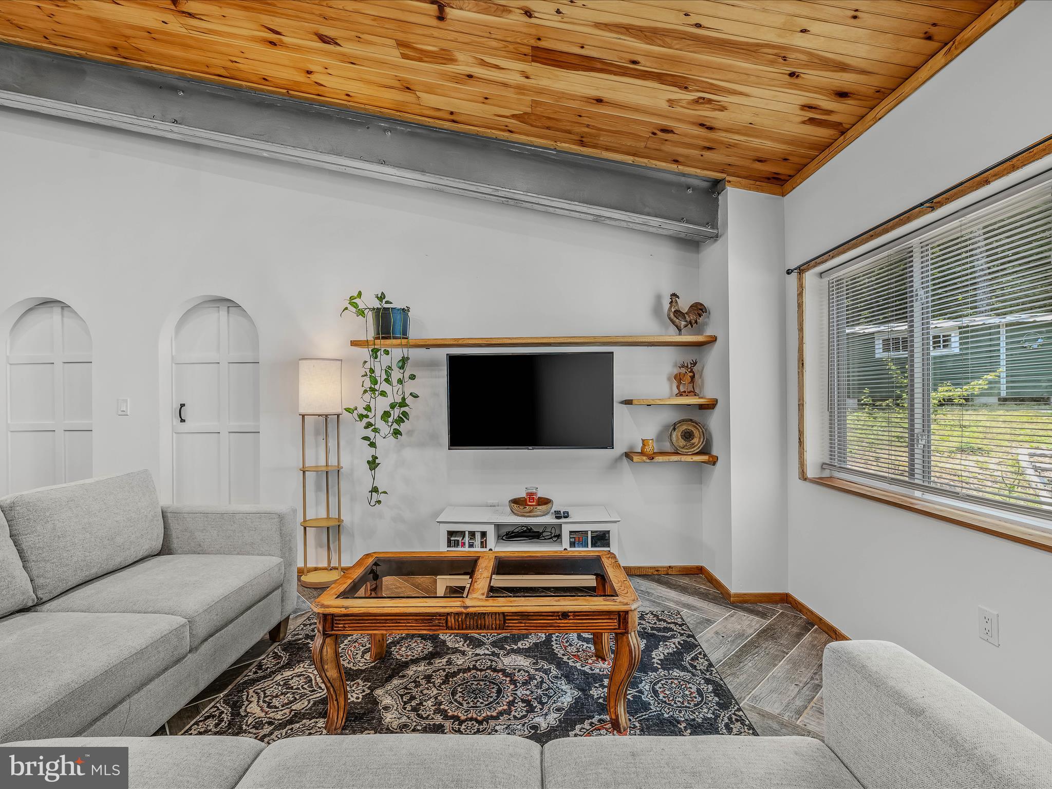 HAPPY VALLEY RETREAT - Residential